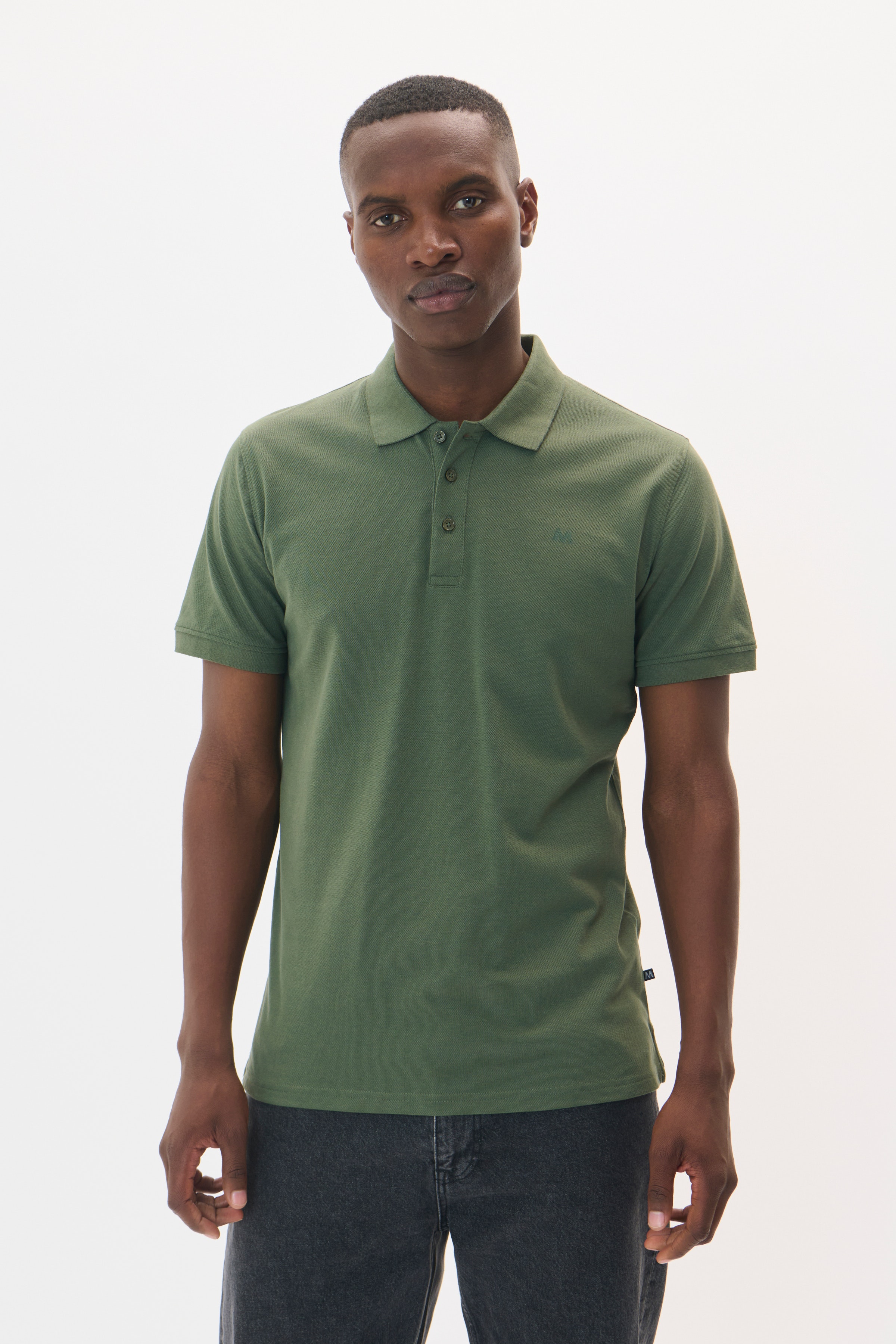 MApoleo Poloshirt LOOKBOOK FRONT 30206461-190309