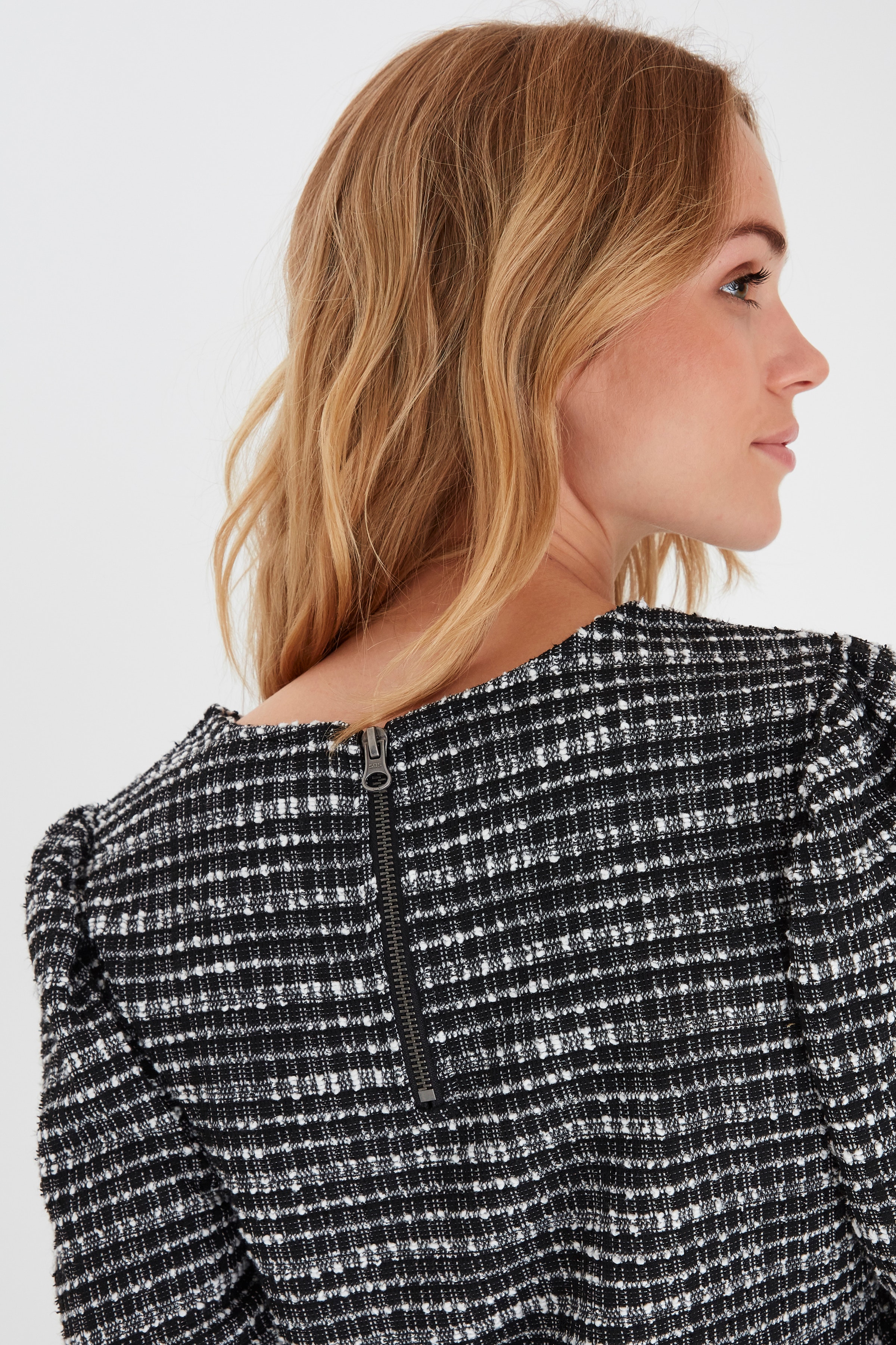 Kurzarm-Bluse LOOKBOOK DETAIL 20808971-200453