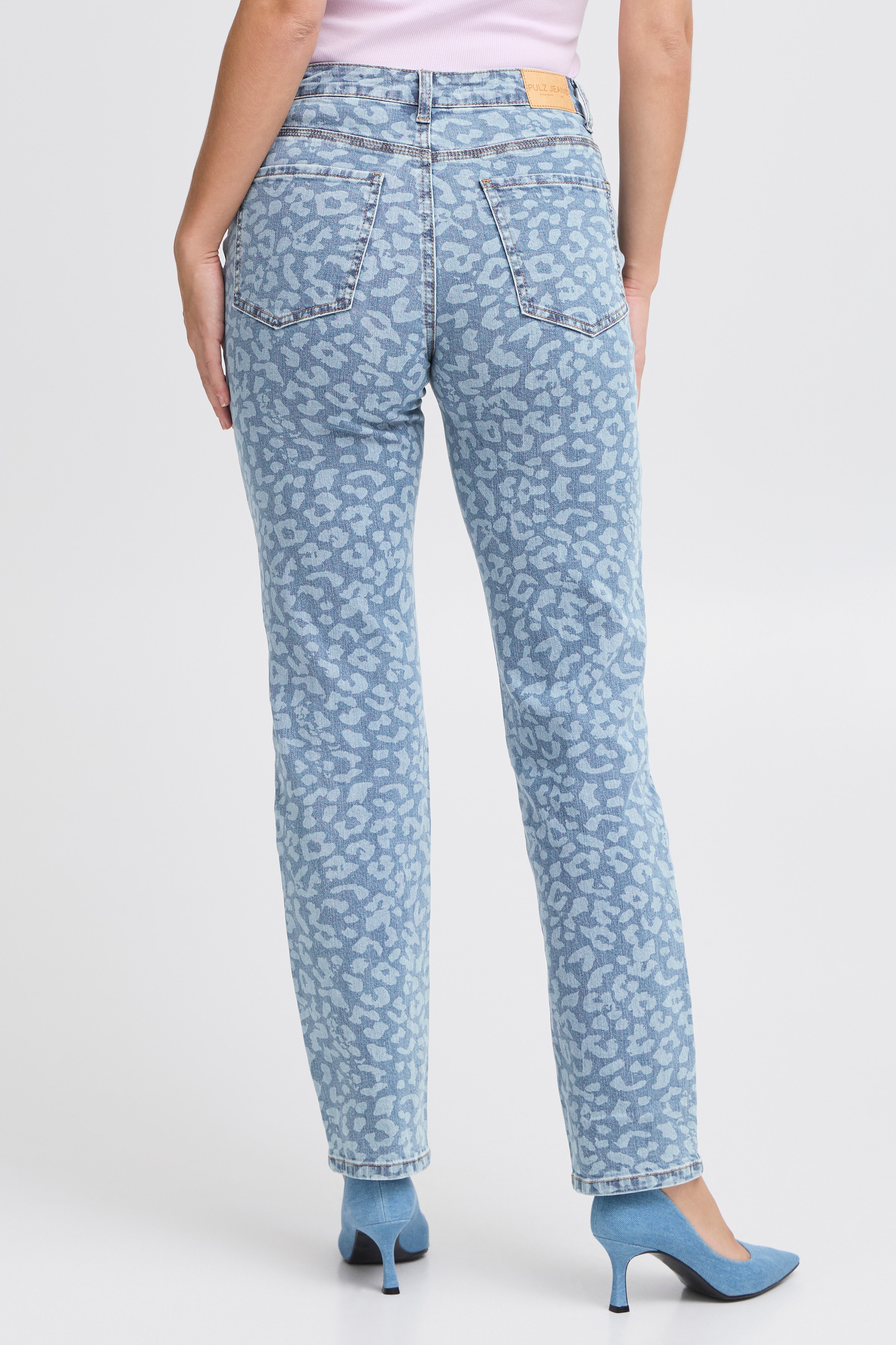PXJANNAH UHW Jeans LOOKBOOK BACK 50208788-205294