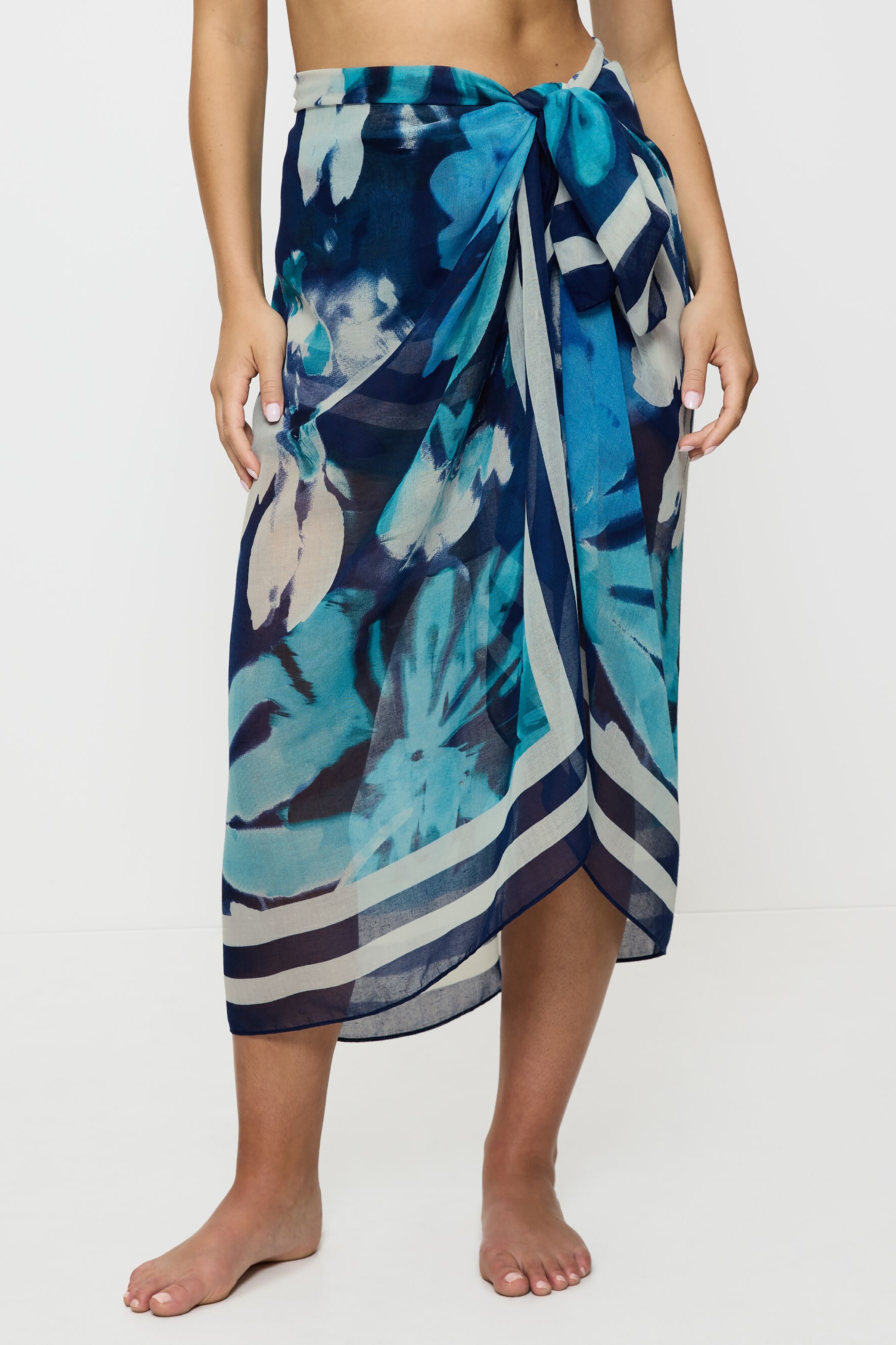 BeachPareo Tuch LOOKBOOK FRONT 40500292-TM025