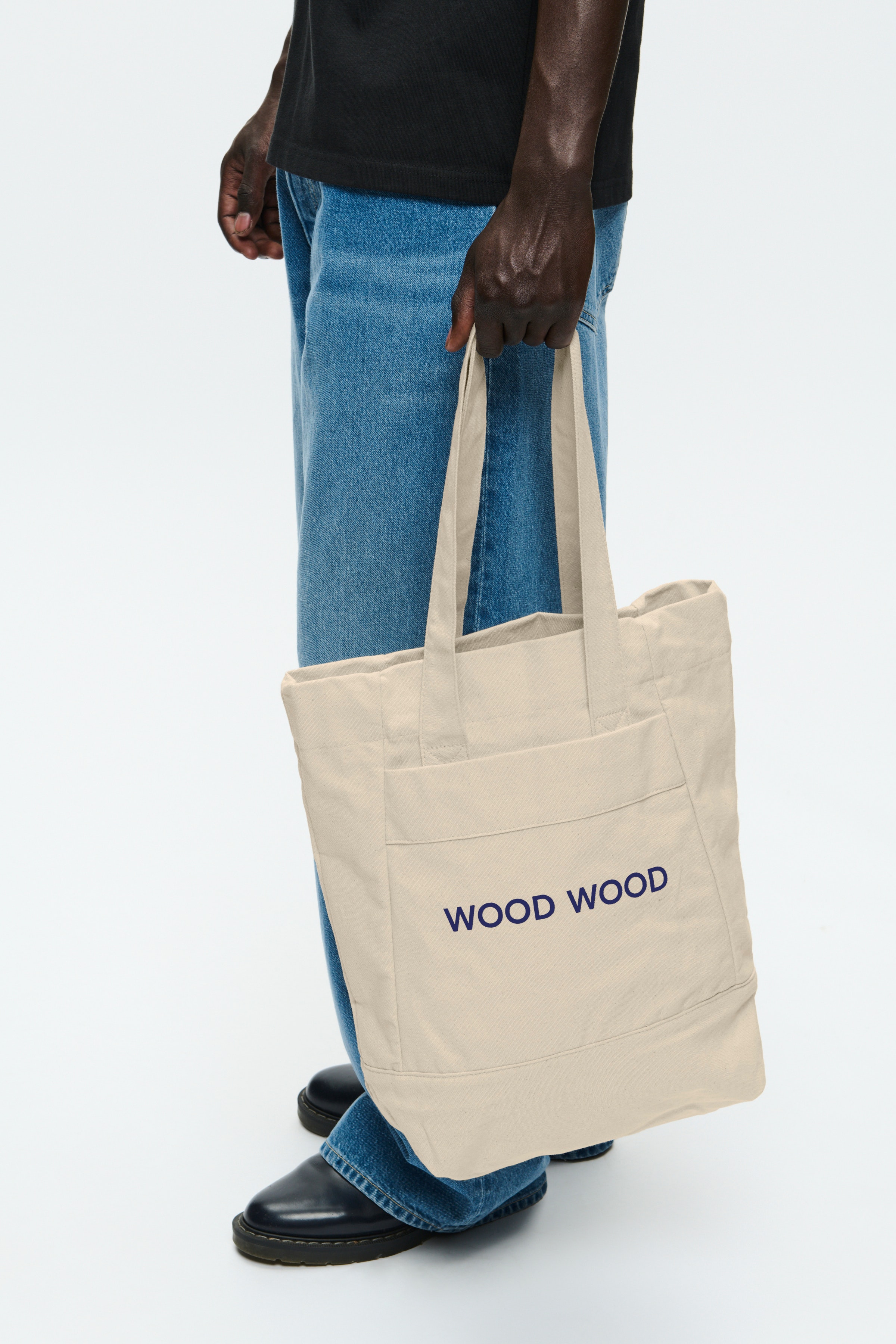 WWWade Bag LOCATION NONE 30252019-304338