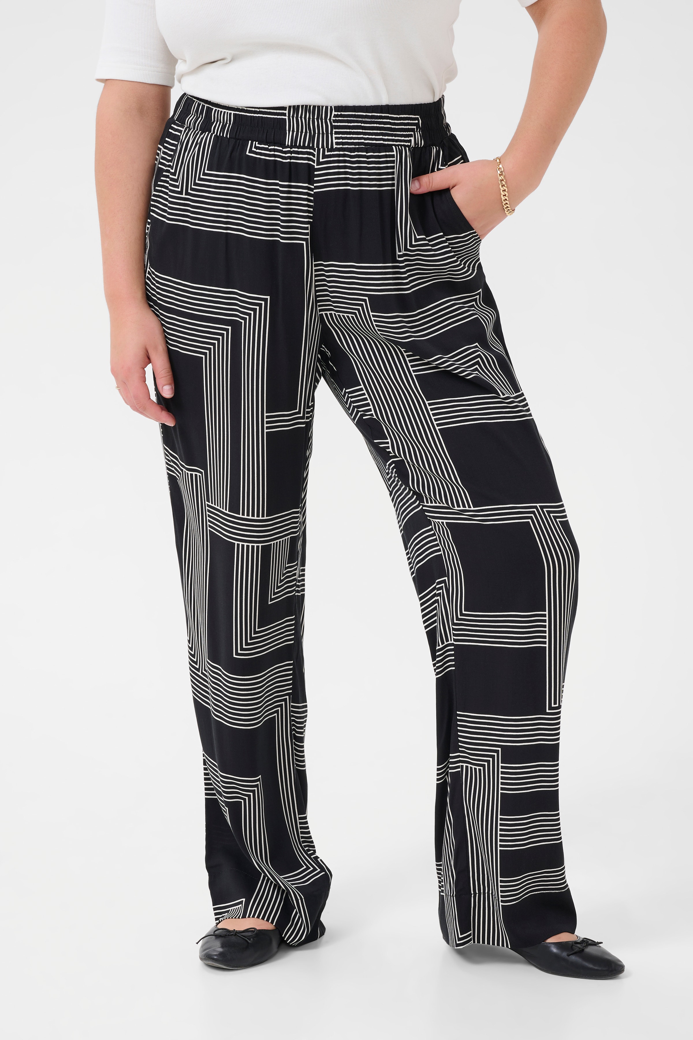 KCdonna Broek LOOKBOOK FRONT 10583425-107704