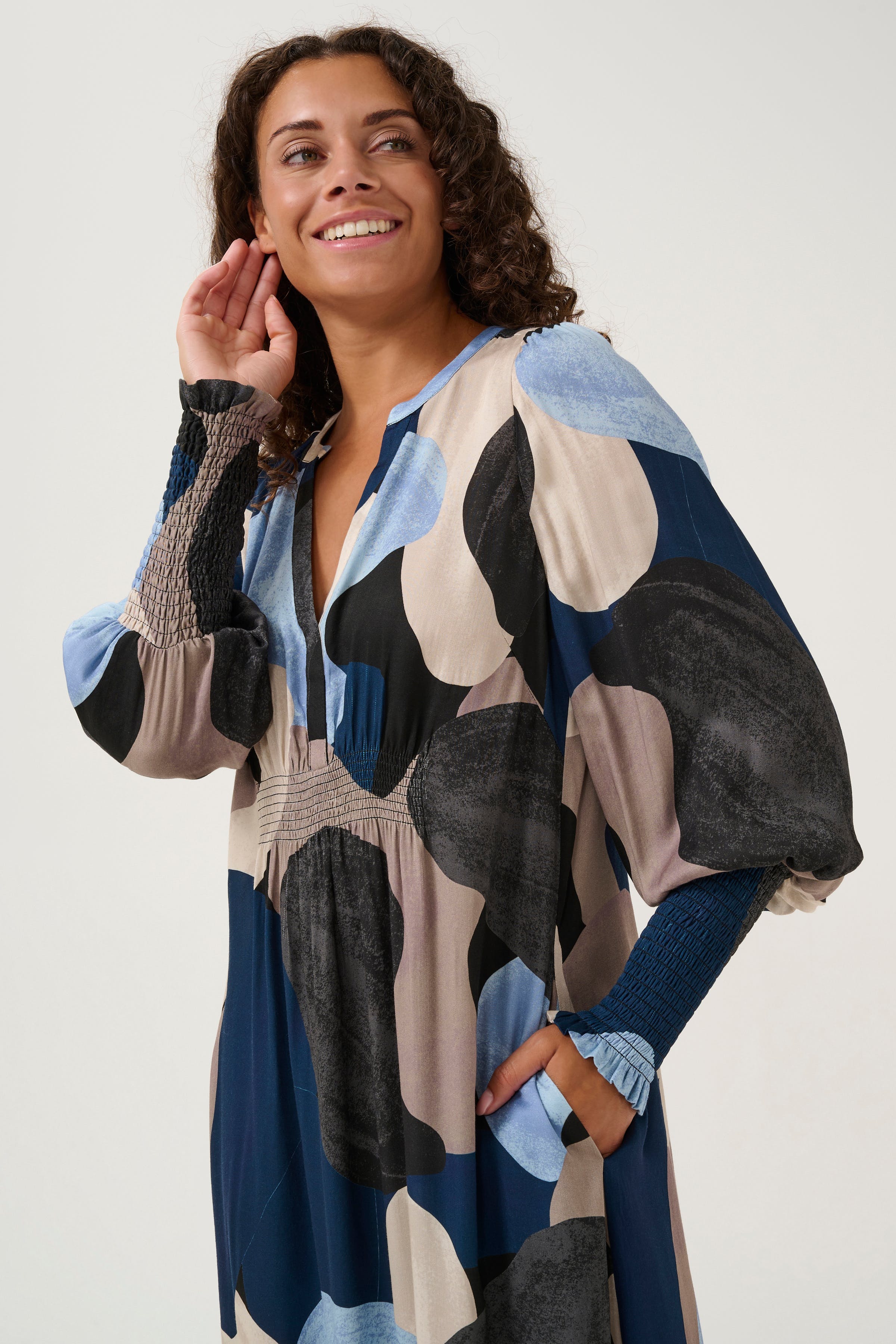 CUdana Kleid LOOKBOOK DETAIL 50110177-107176