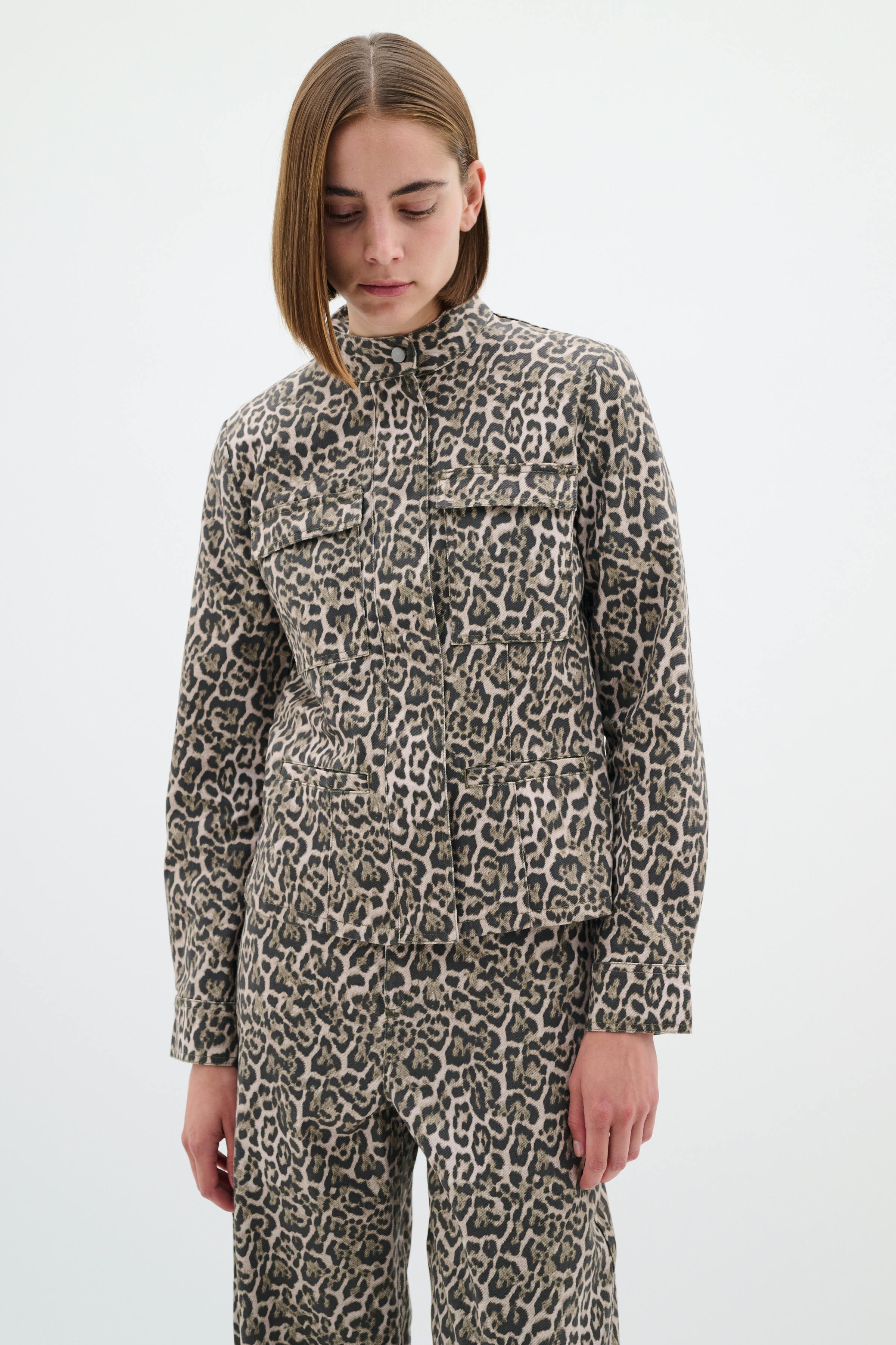 RiverIW Leopard Casual jacket LOOKBOOK FRONT 30110455-300824