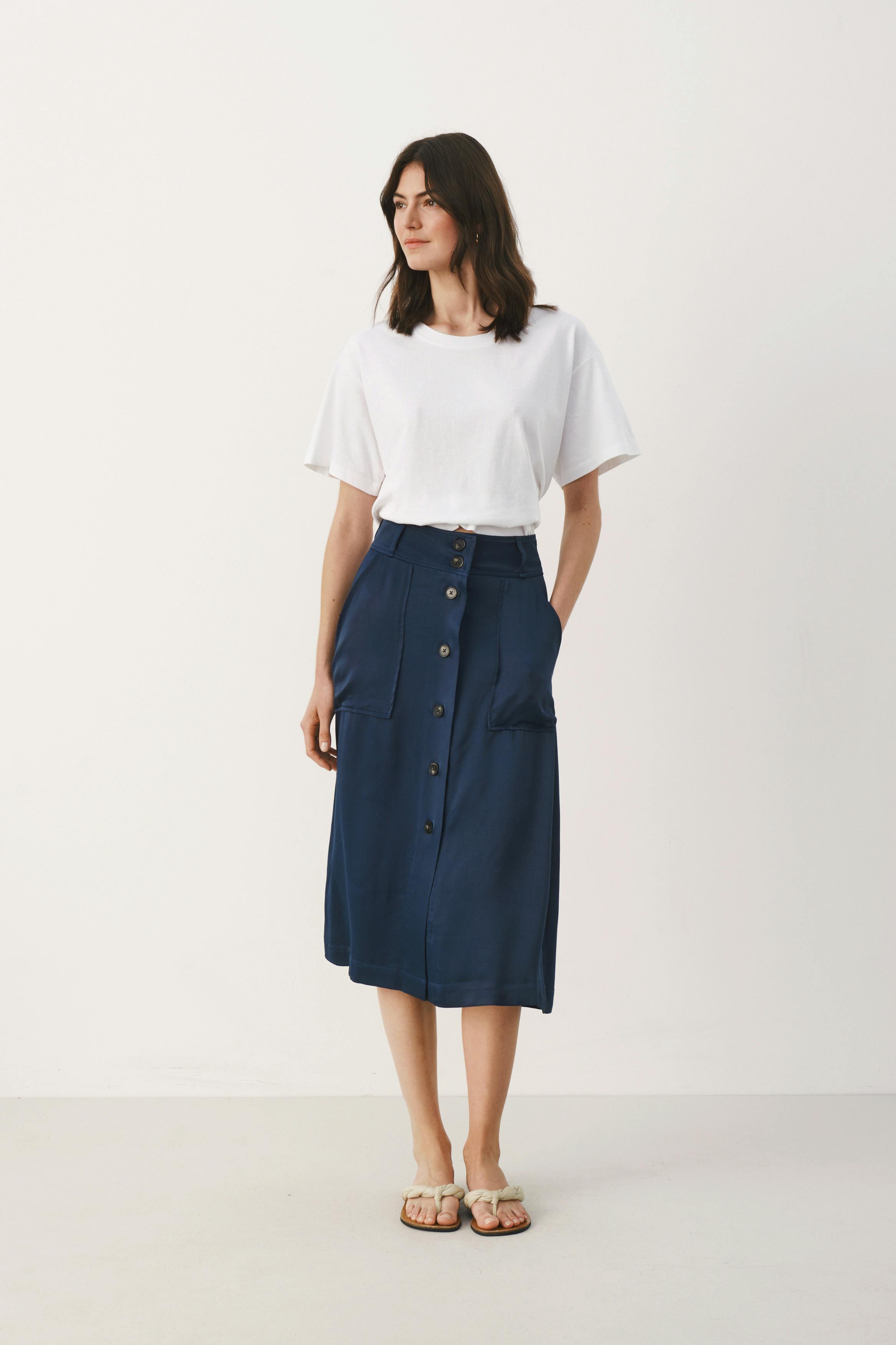 BetriaPW Skirt LOOKBOOK FRONT 30307900-194110