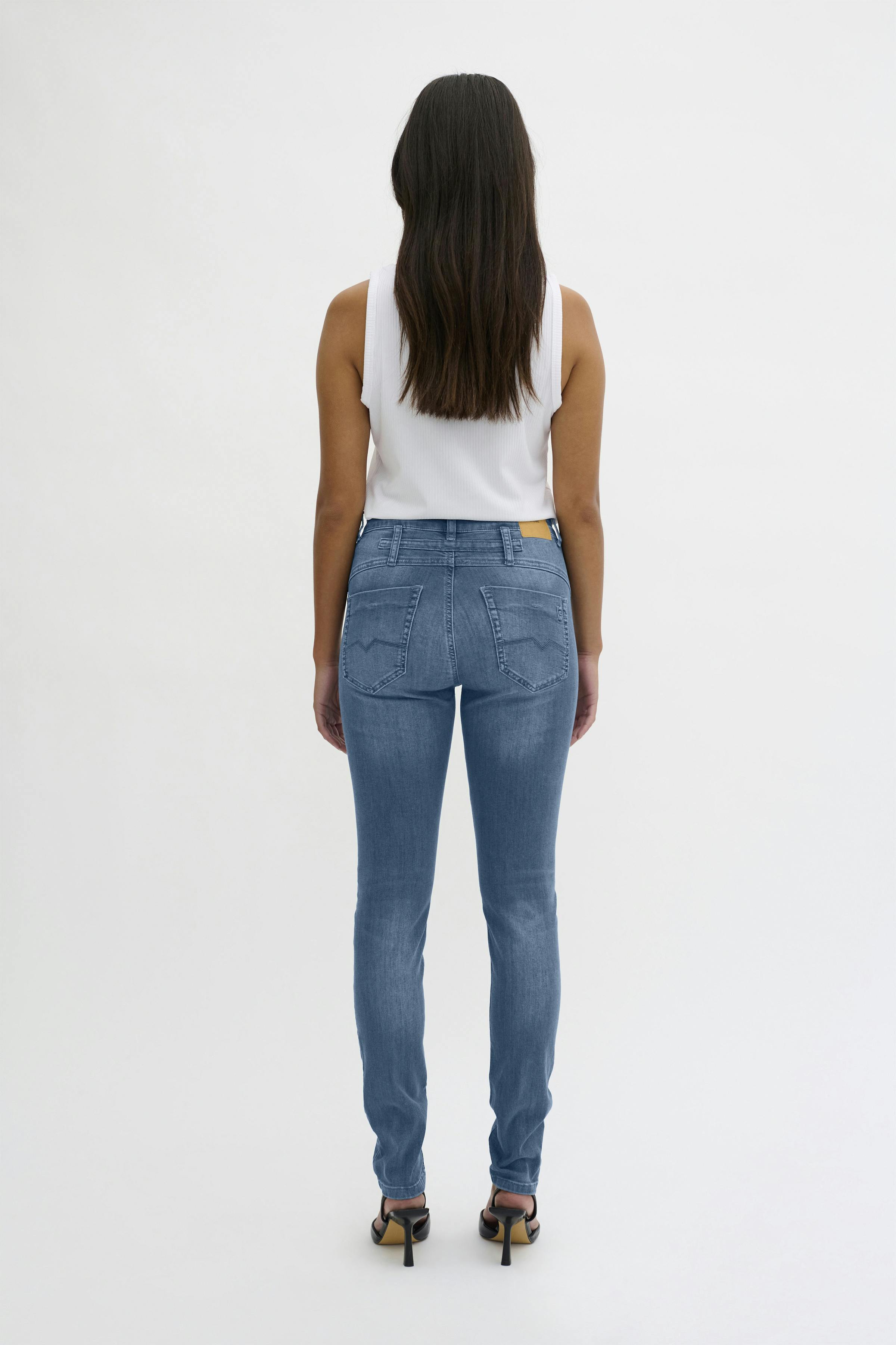 38 Jeans LOOKBOOK BACK 10703569-100055