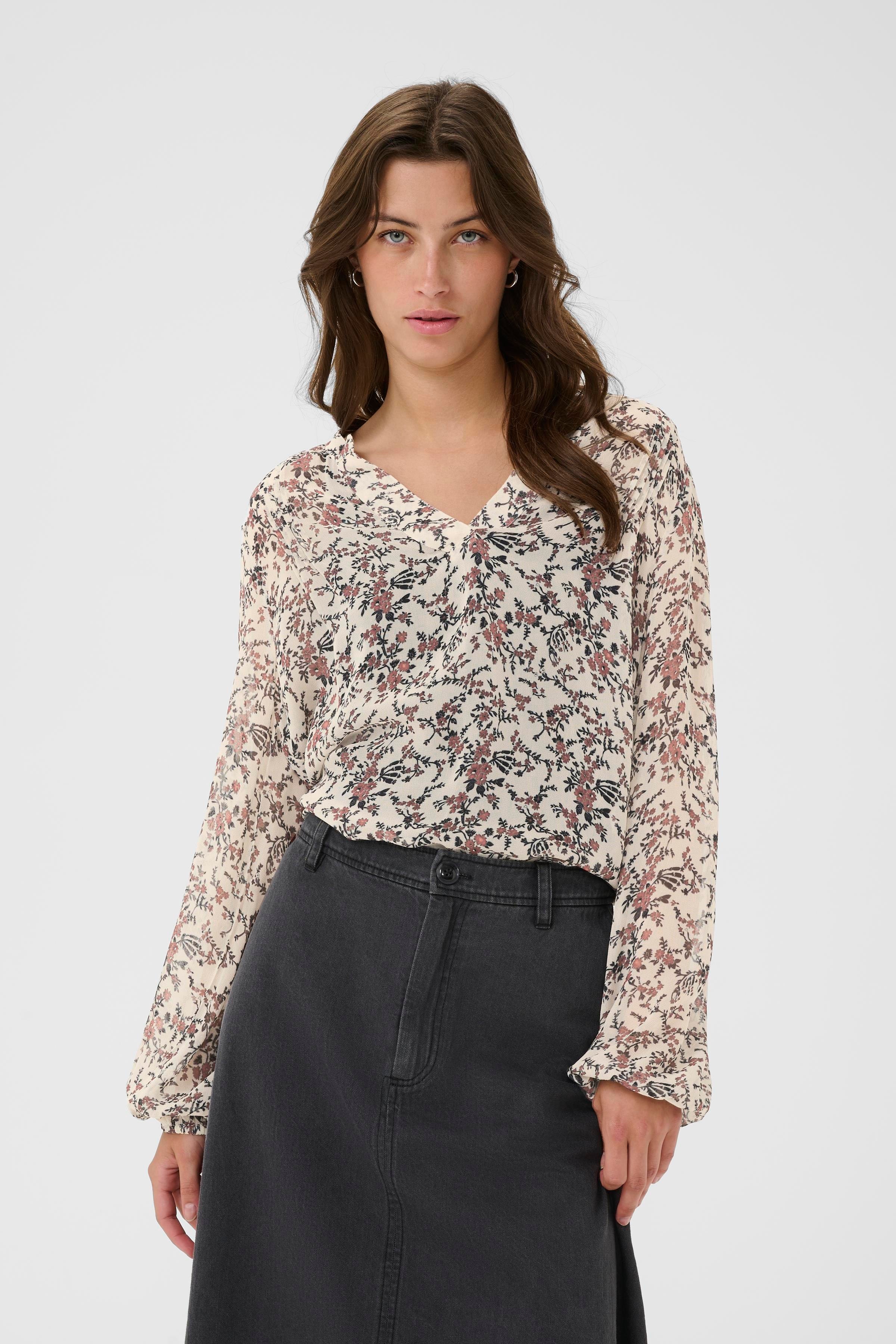 SandiPW Bluse LOOKBOOK FRONT 30309960-304225