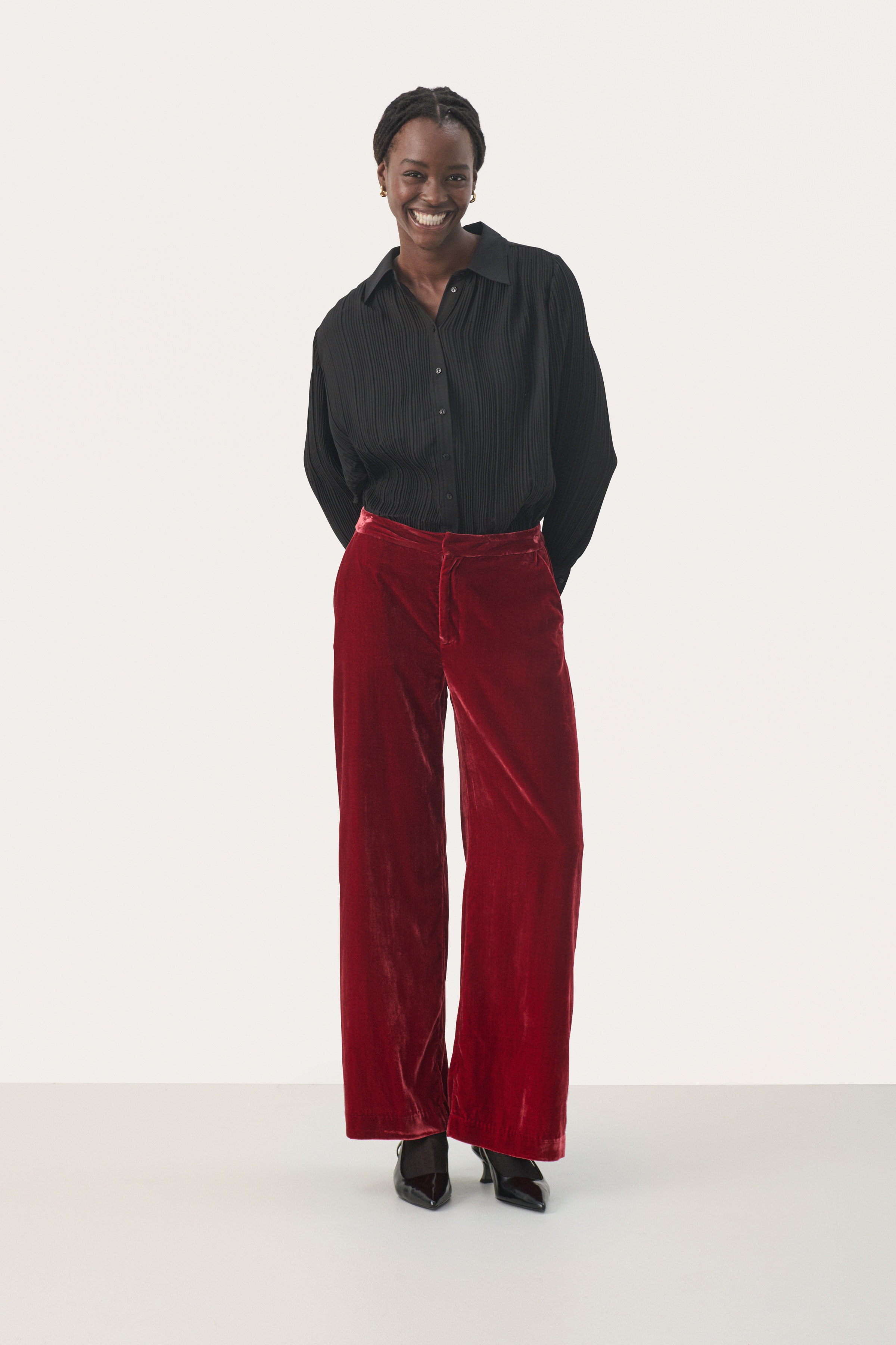 NinneaPW Byxor LOOKBOOK FRONT 30309039-191653