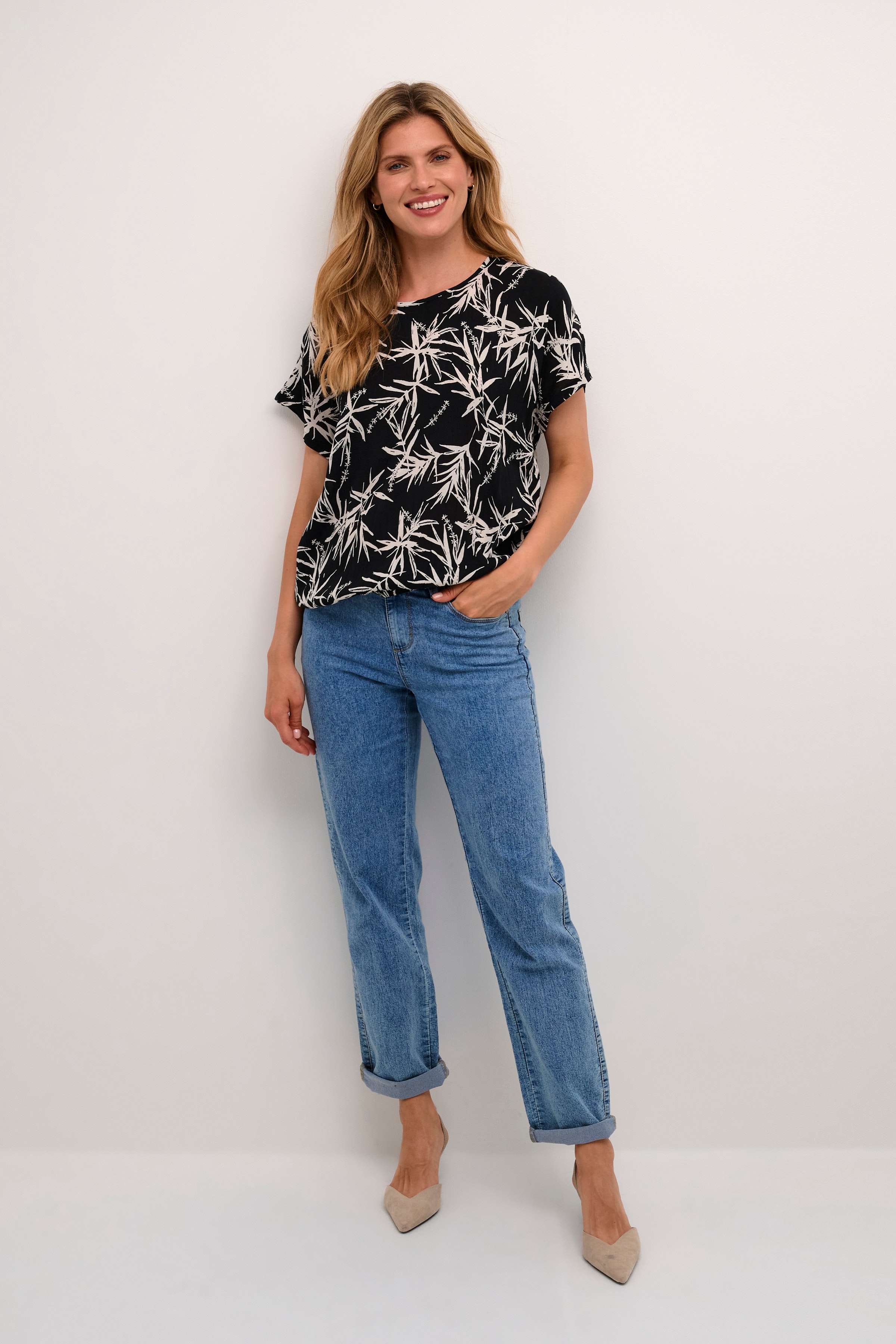 KAamber Bluse LOOKBOOK FRONT 10552239-105353
