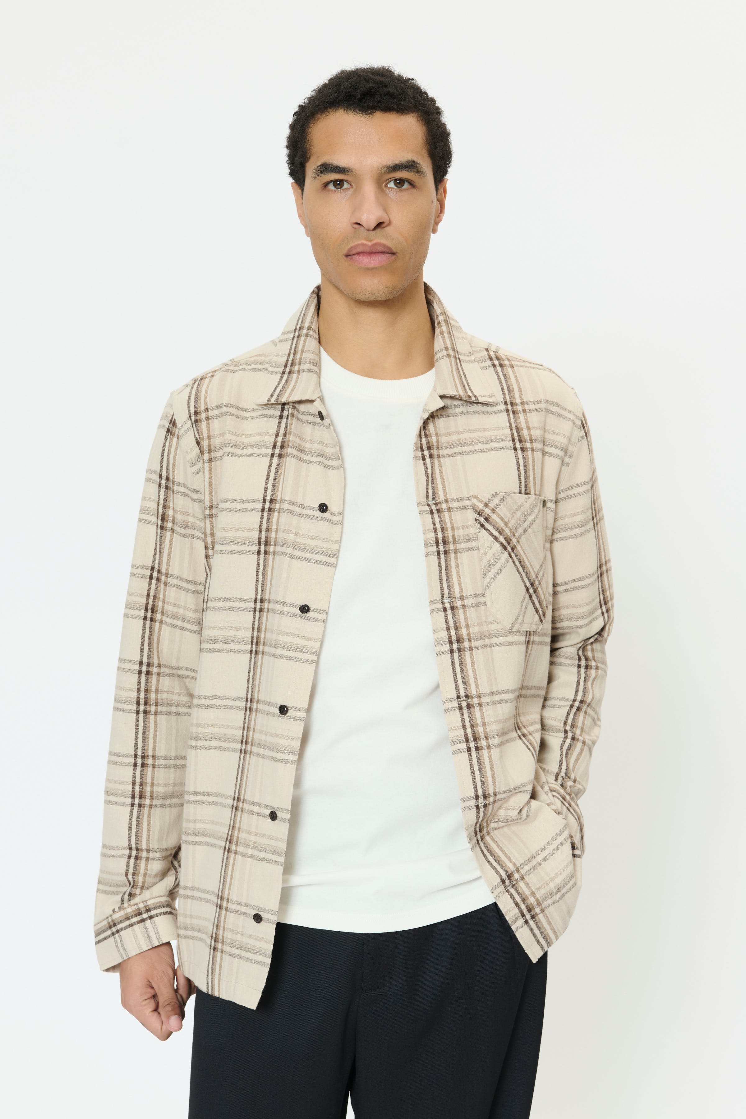 MApelton Skjorte LOOKBOOK FRONT 30208628-190912