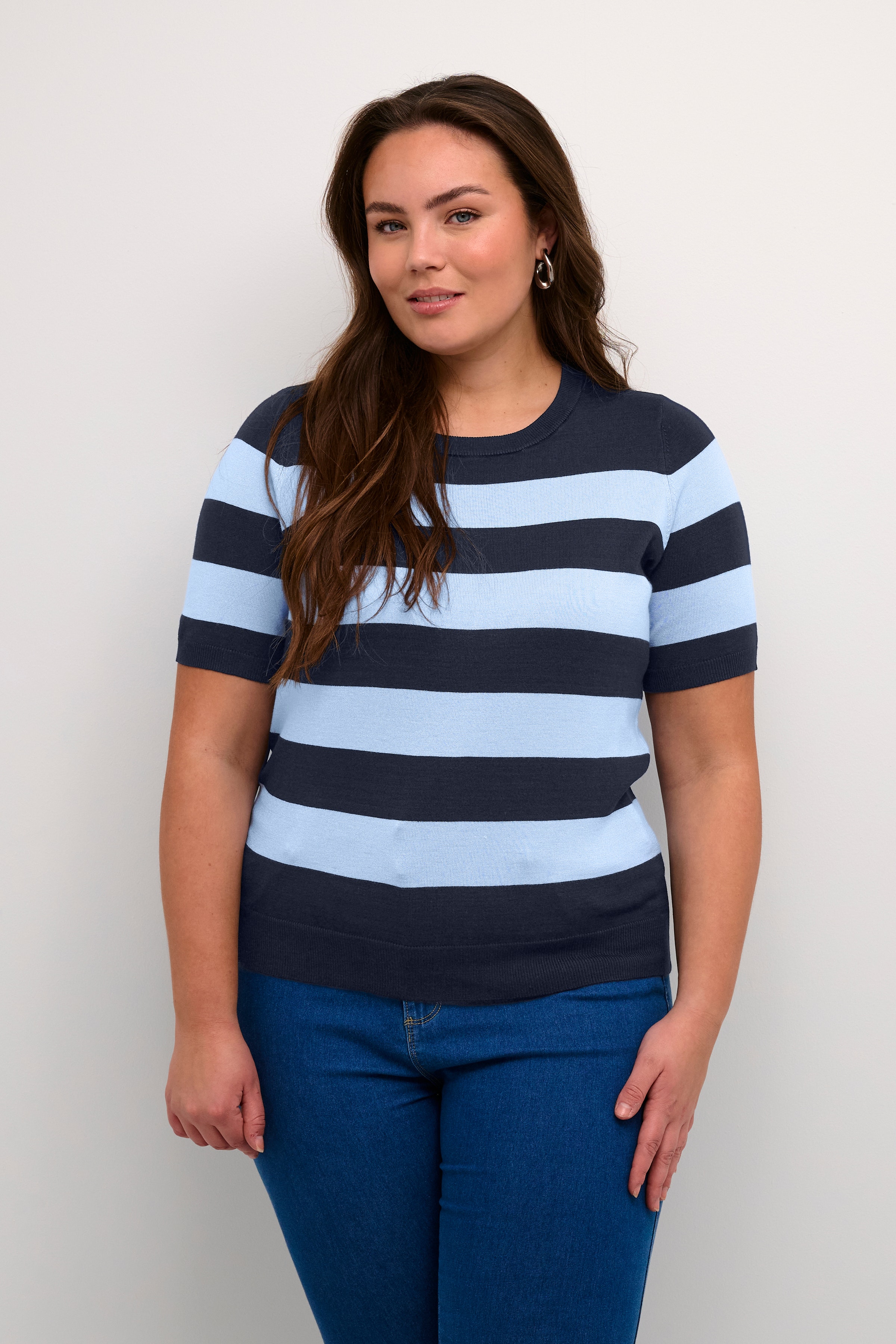 KCmaji Pullover LOOKBOOK FRONT 10581442-106315