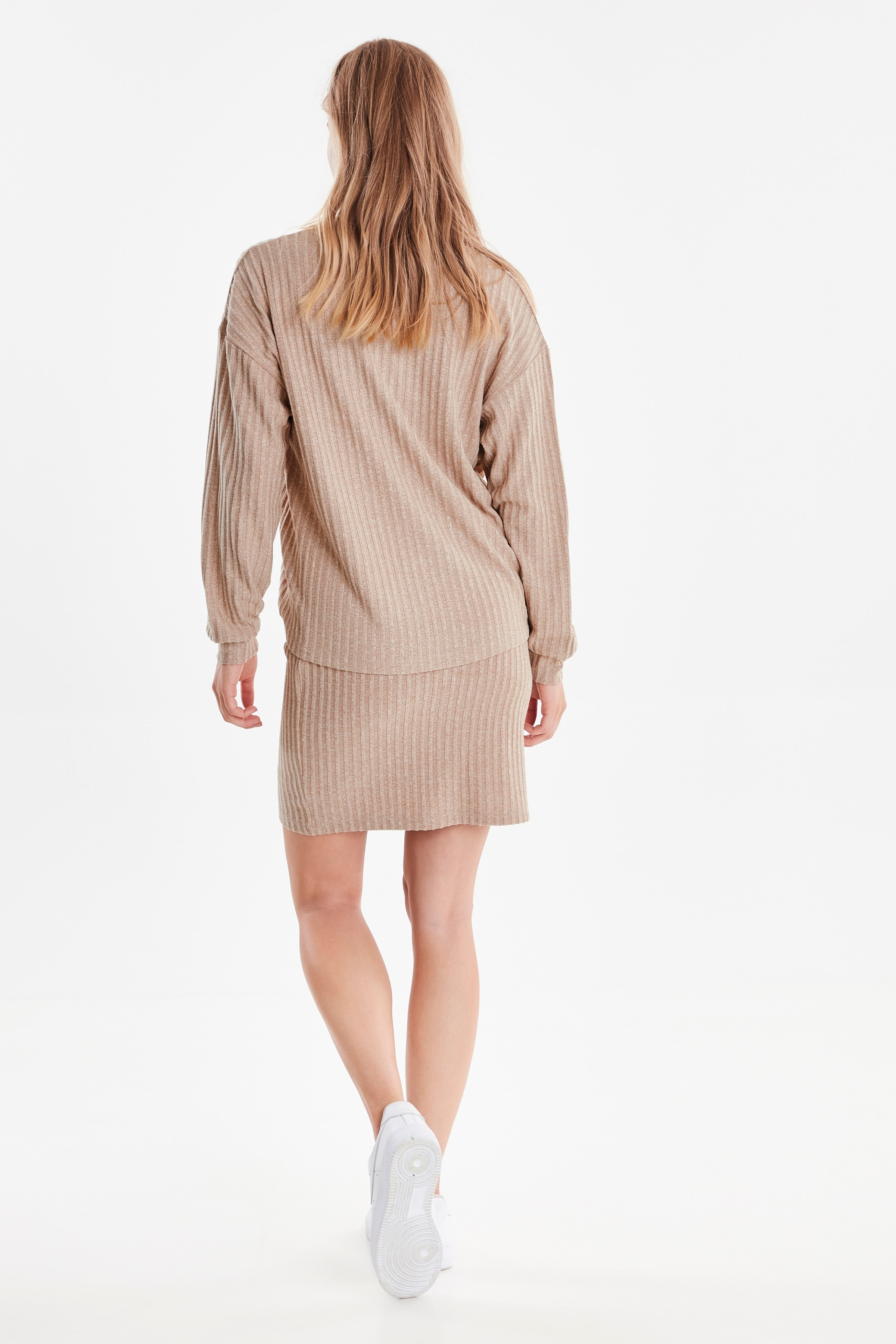 BYRoy pullover LOOKBOOK BACK 20807568-80145