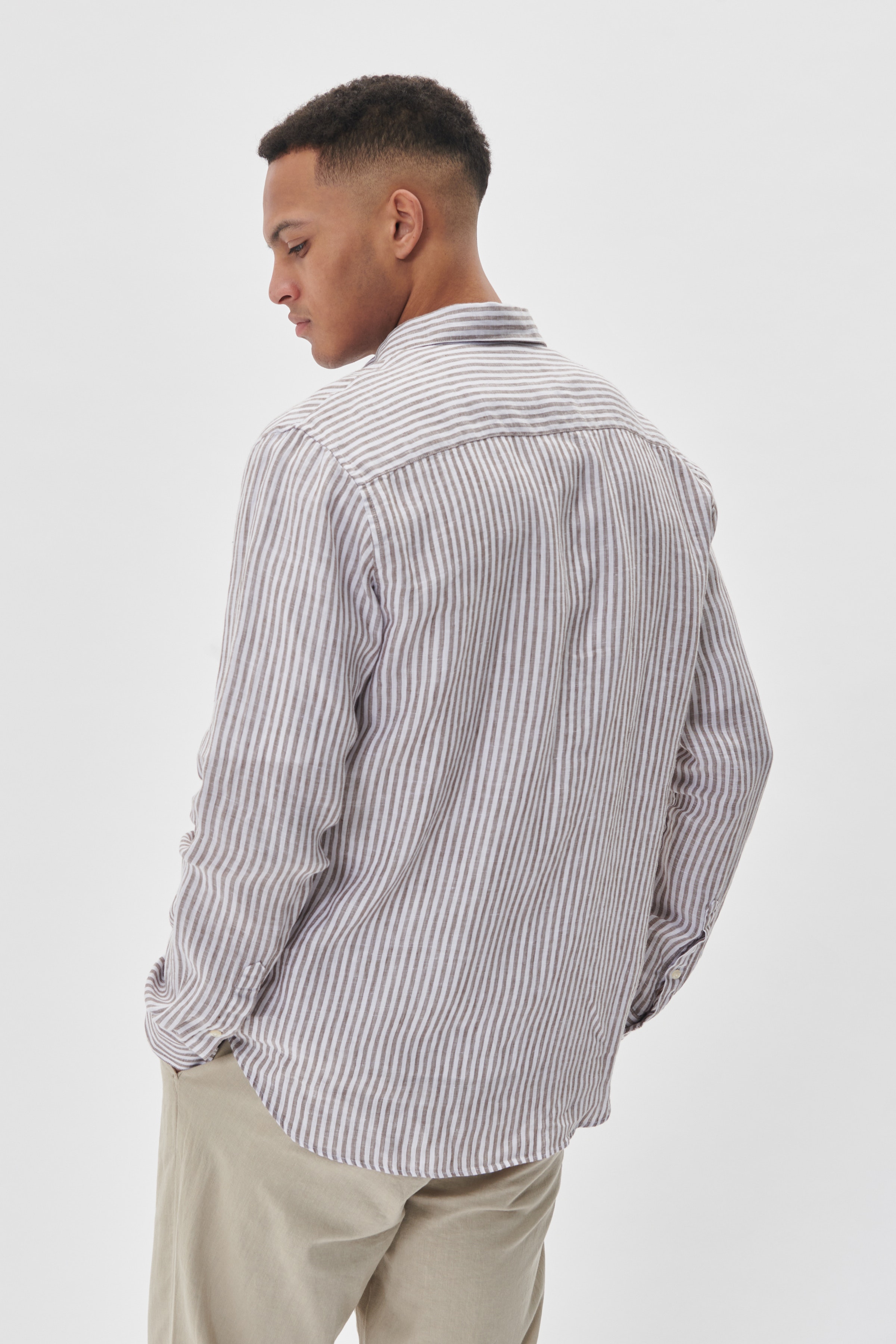 MAmarc Linen Shirt LOOKBOOK BACK 30207239-181112