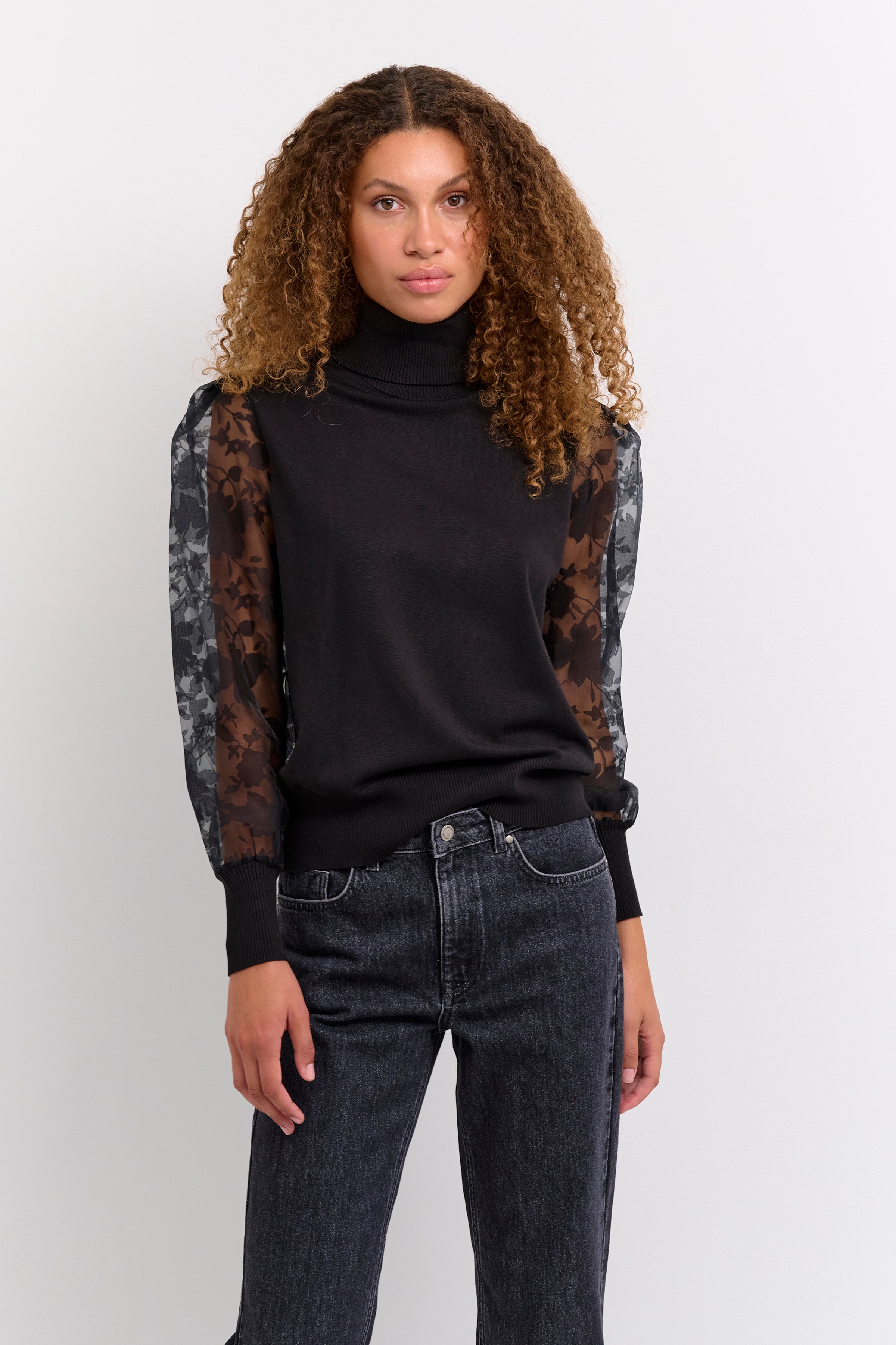 AnnieMW Pullover LOOKBOOK FRONT 10704117-100031