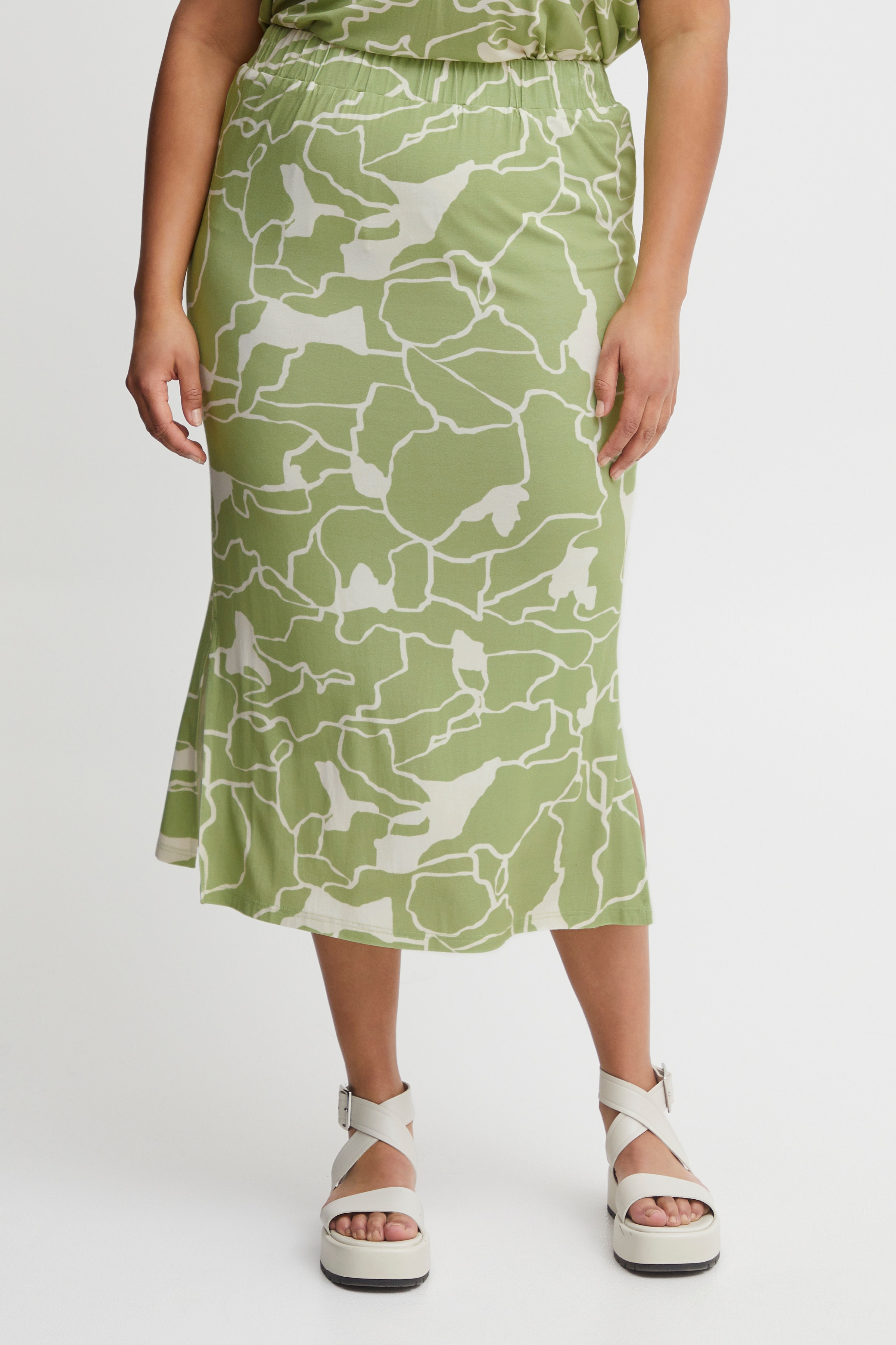 FPDOT Skirt LOOKBOOK FRONT 20612082-201921