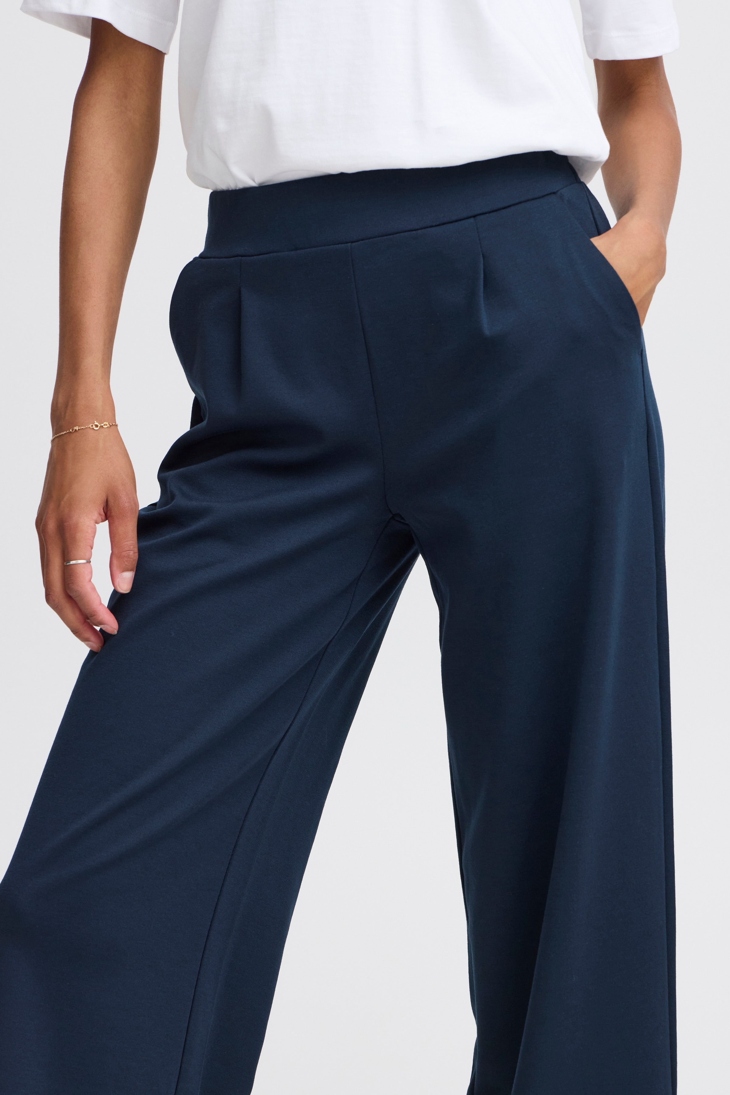 BYRIZETTA Trousers LOOKBOOK DETAIL 20812847-194020