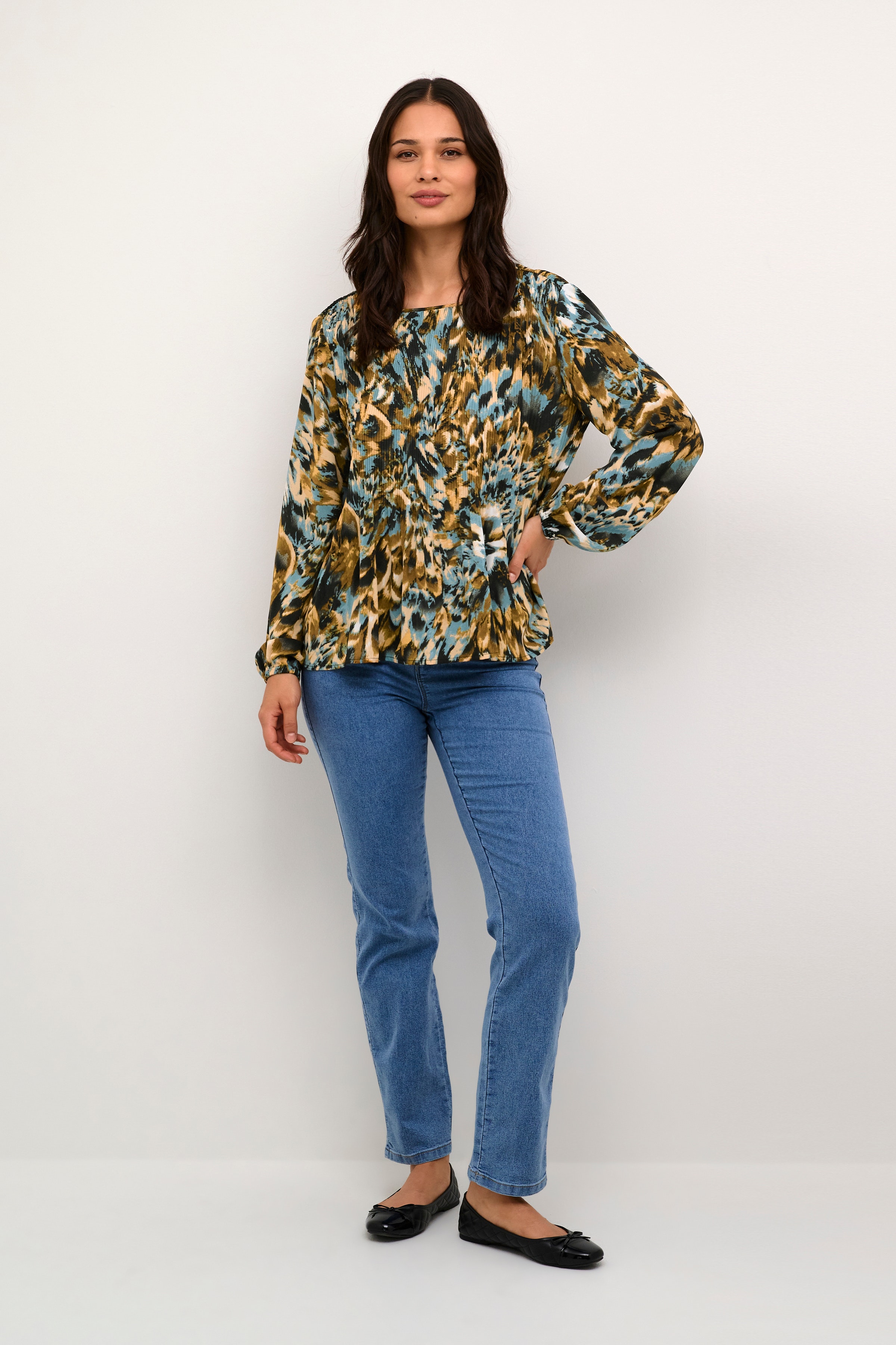 BPlaura Bluse LOOKBOOK FRONT 10590612-105561B