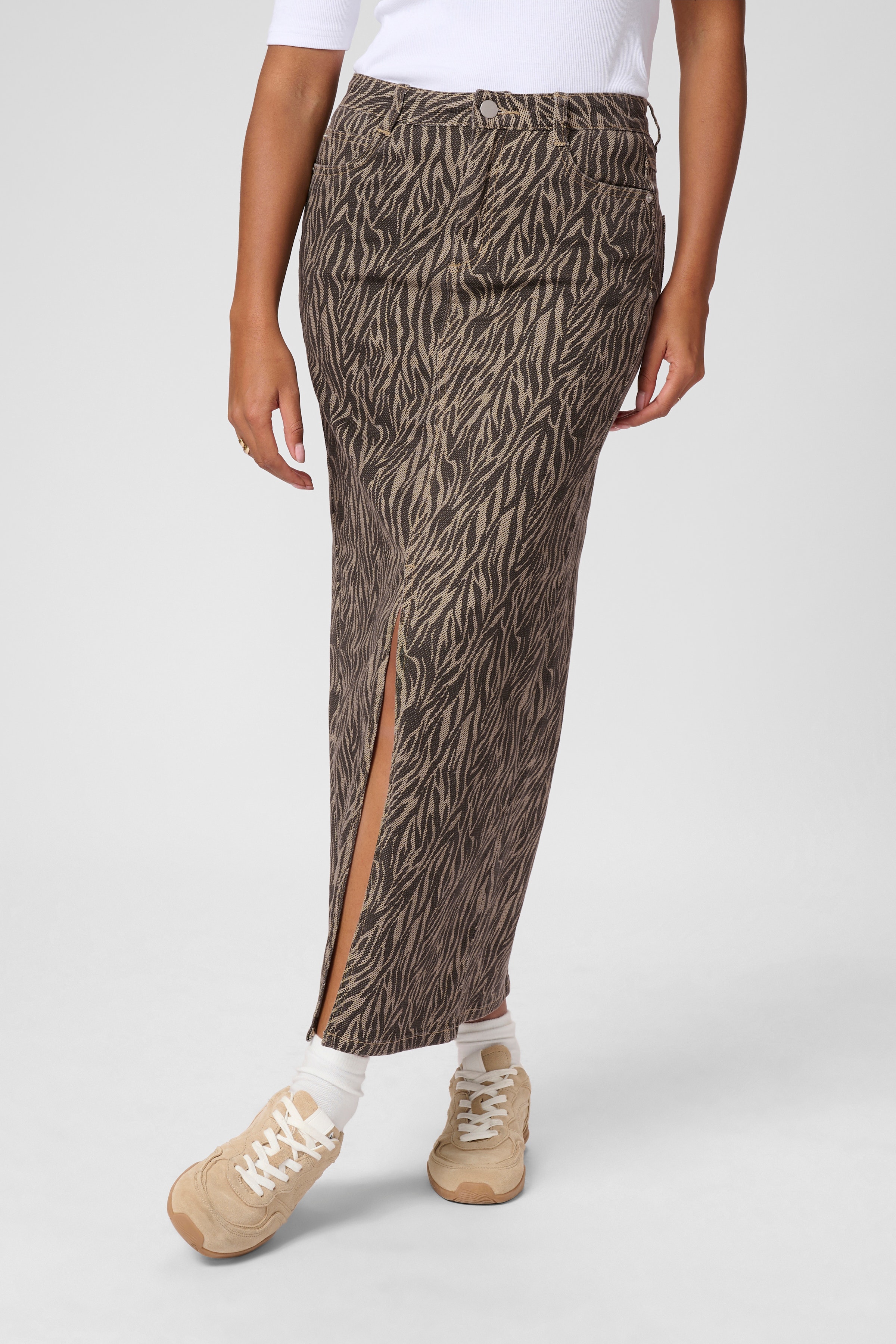 KAleondra Skjørt LOOKBOOK FRONT 10510135-107719