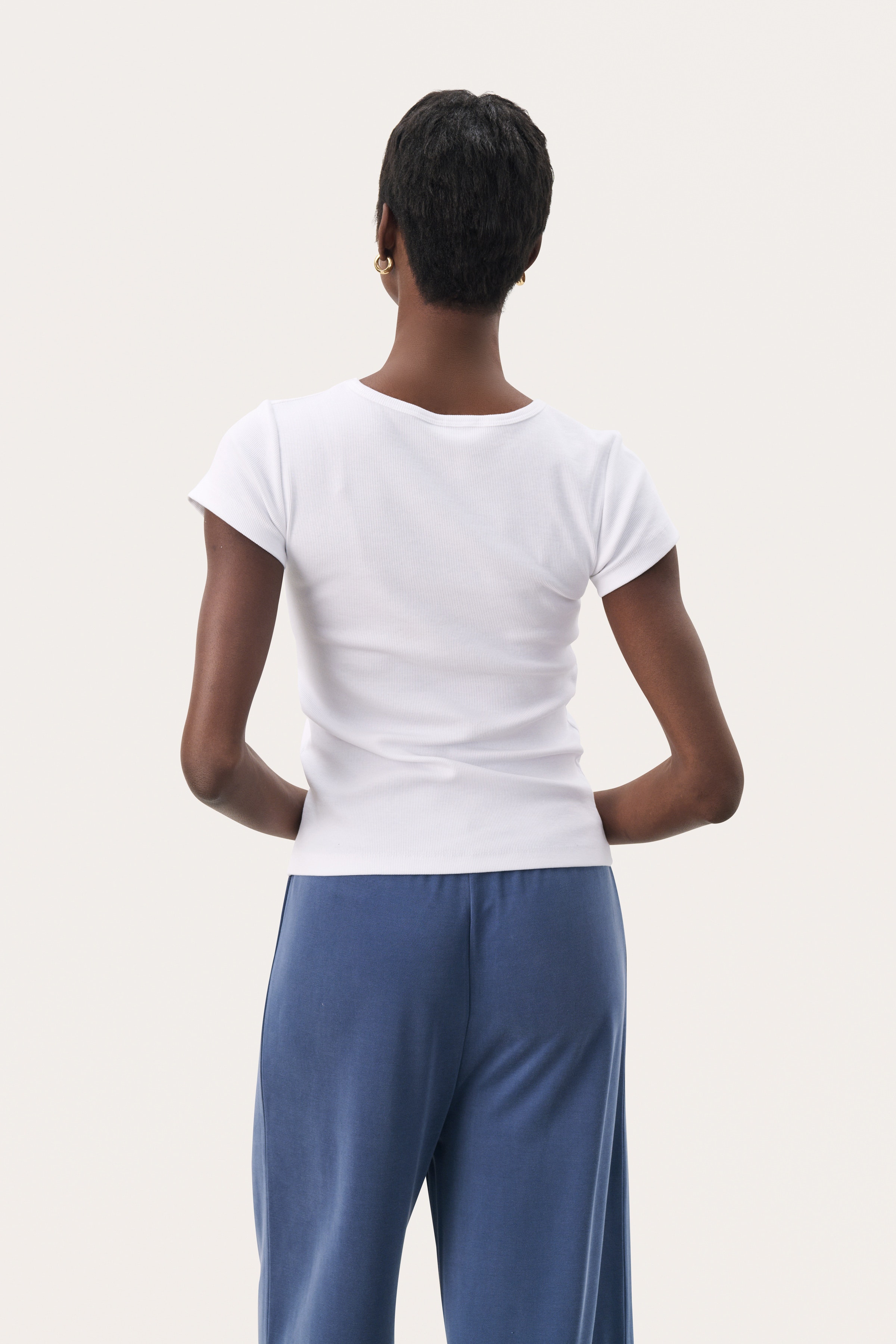 RochellePW T-shirt LOOKBOOK BACK 30309650-110601
