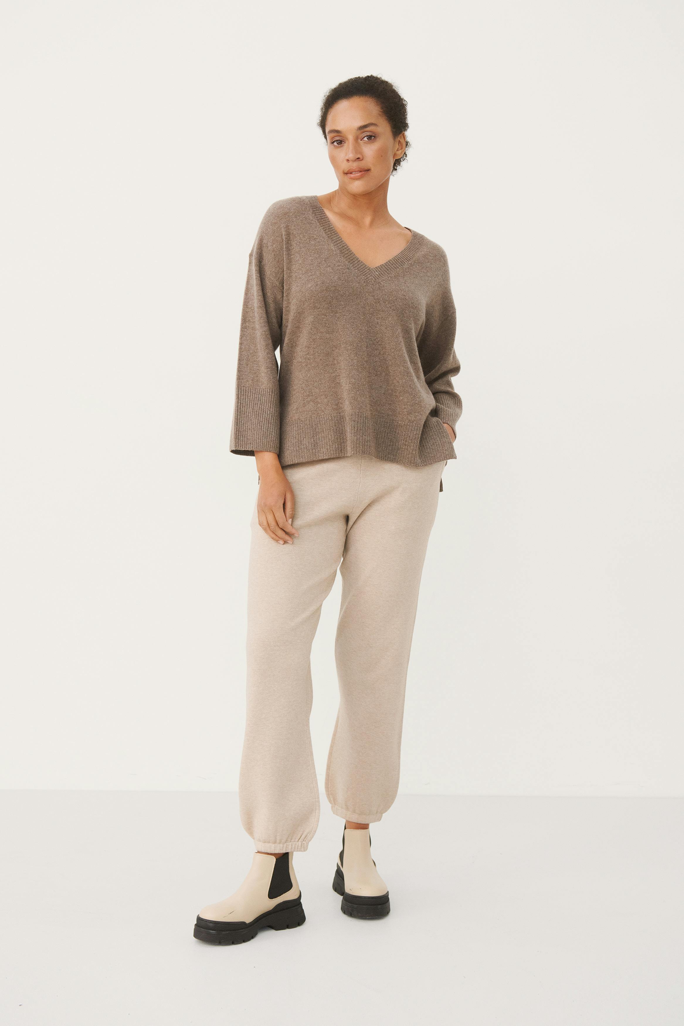 HellinPW Cashmere sweater LOOKBOOK FRONT 30305876-1811121