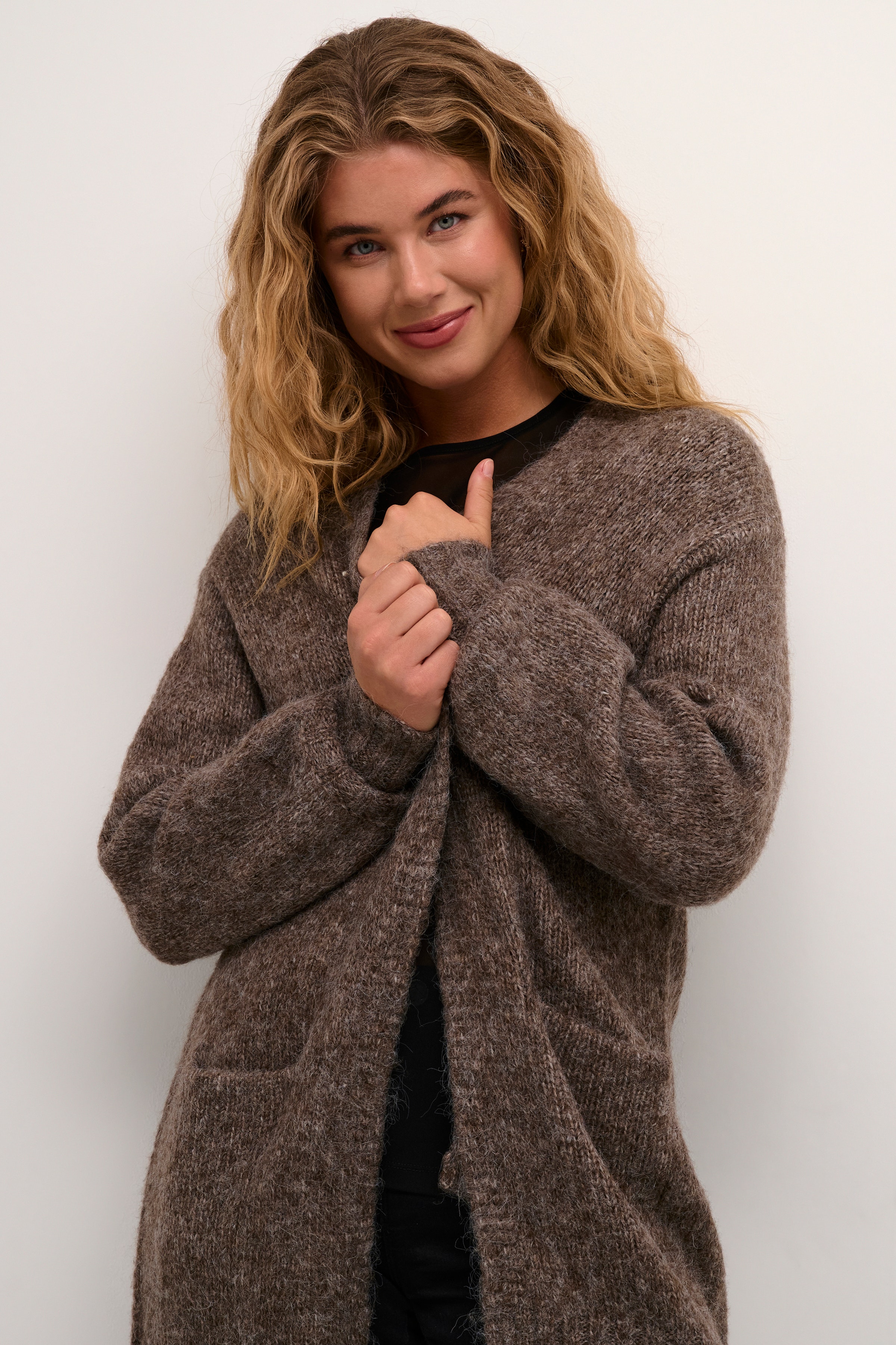 KAalioma Cardigan LOOKBOOK DETAIL 10505567-1910161