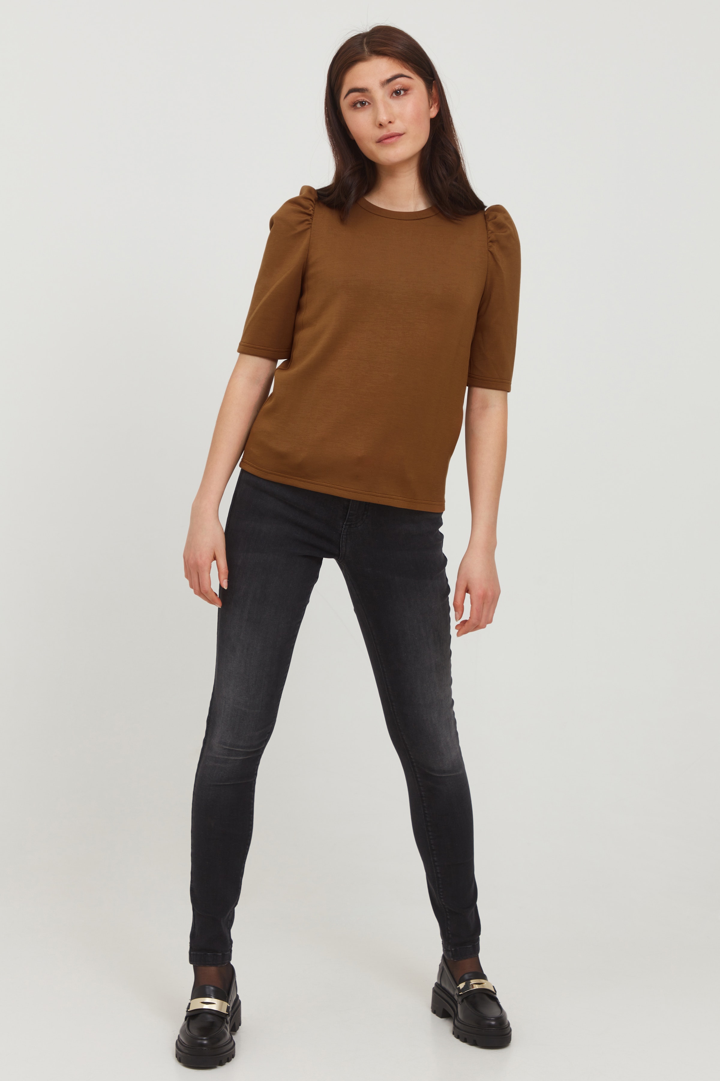 BYPUSTI T-shirt LOOKBOOK FRONT 20810279-181031
