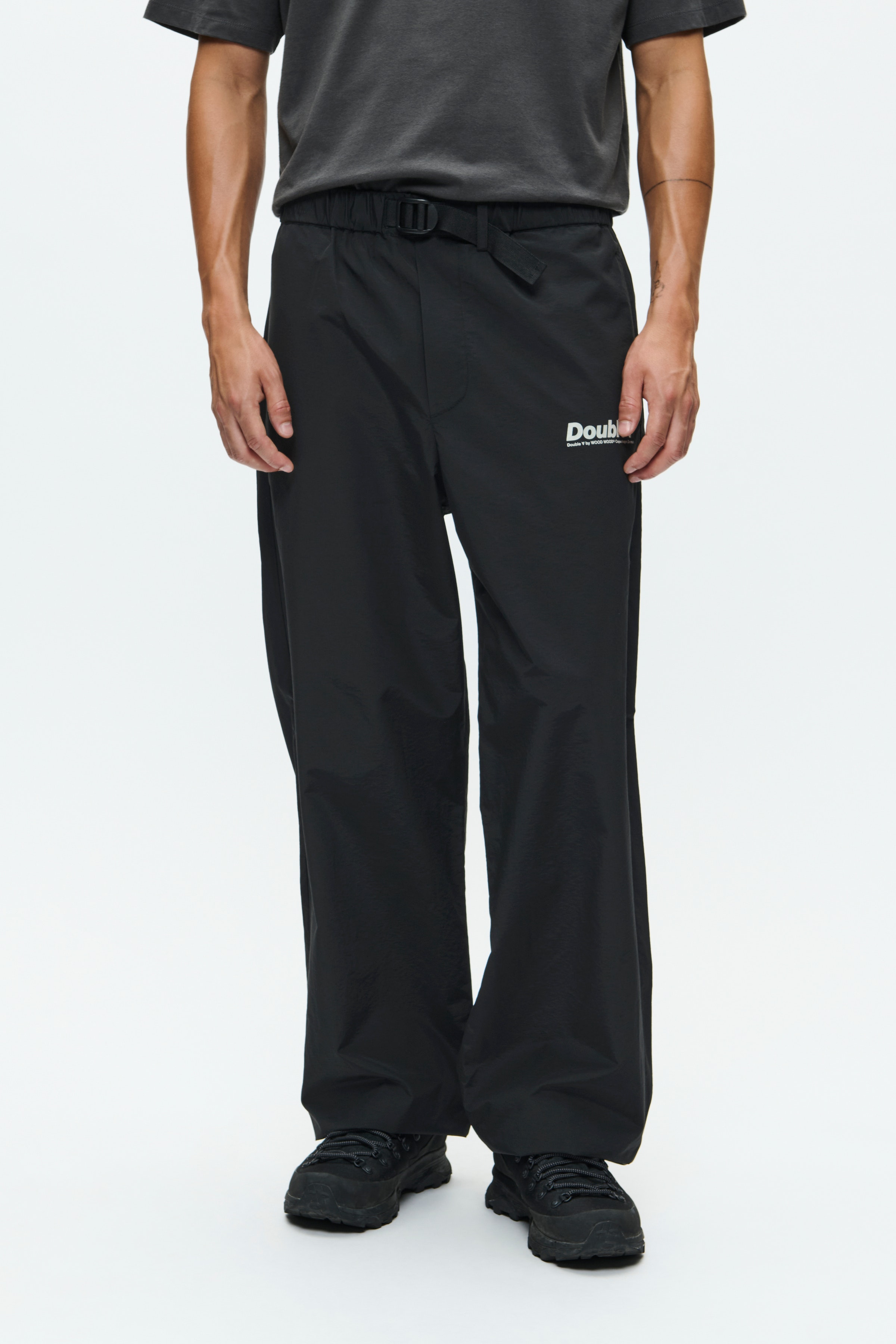 WWRobert Trousers LOOKBOOK FRONT 30251783-303700