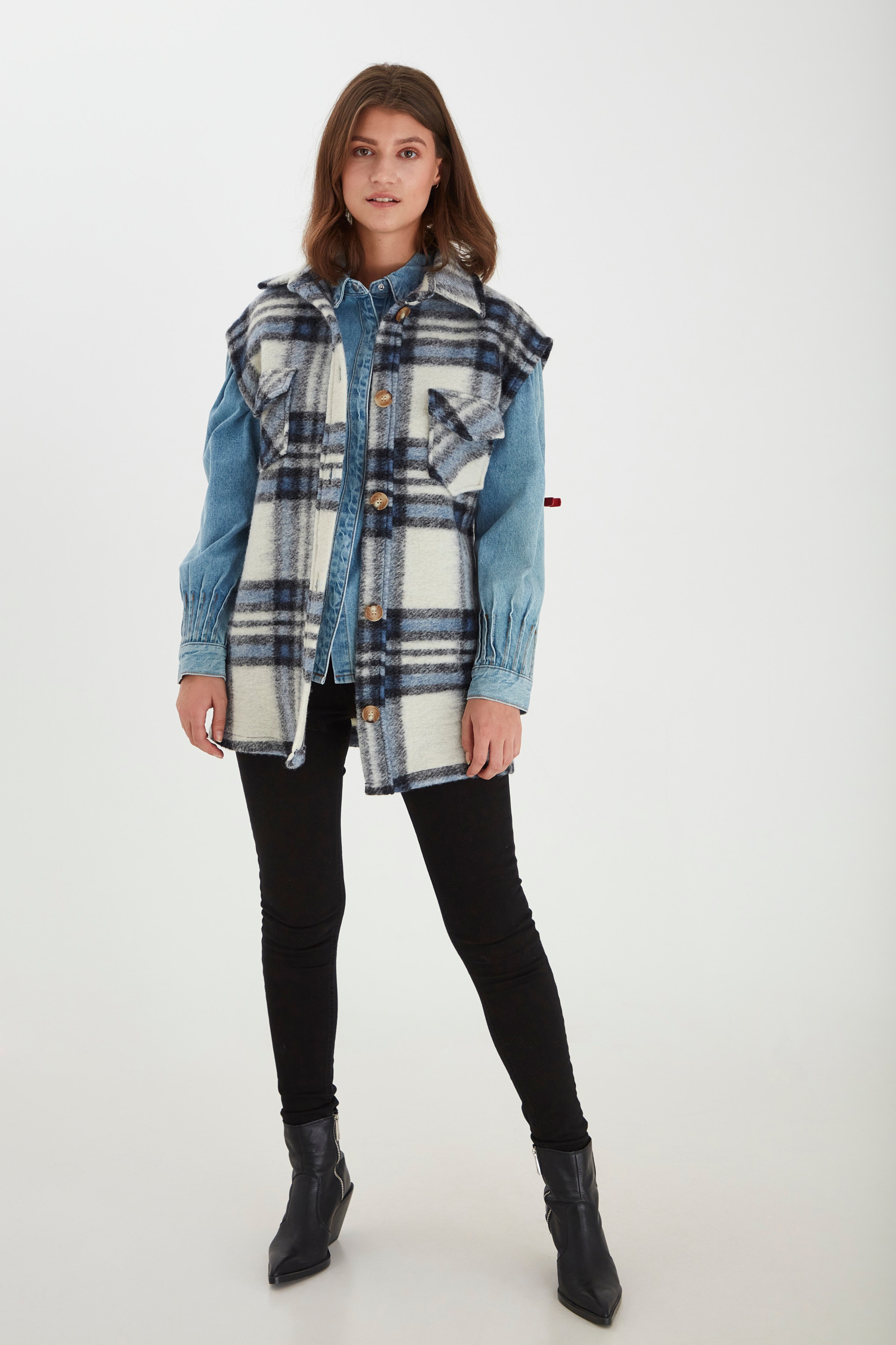 Väst LOOKBOOK FRONT 20810837-200484