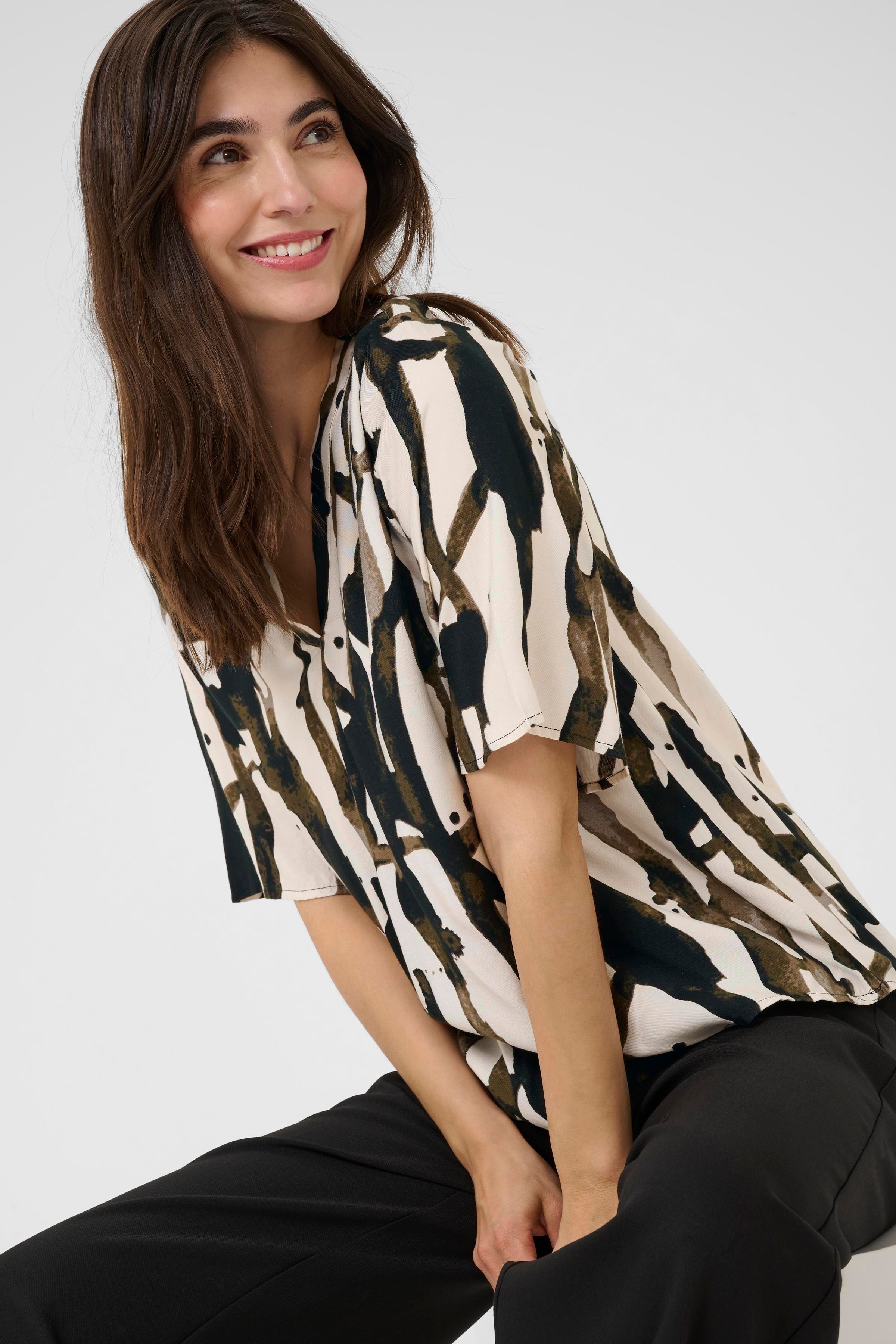 CUashley Blouse LOOKBOOK DETAIL 50112050-107910