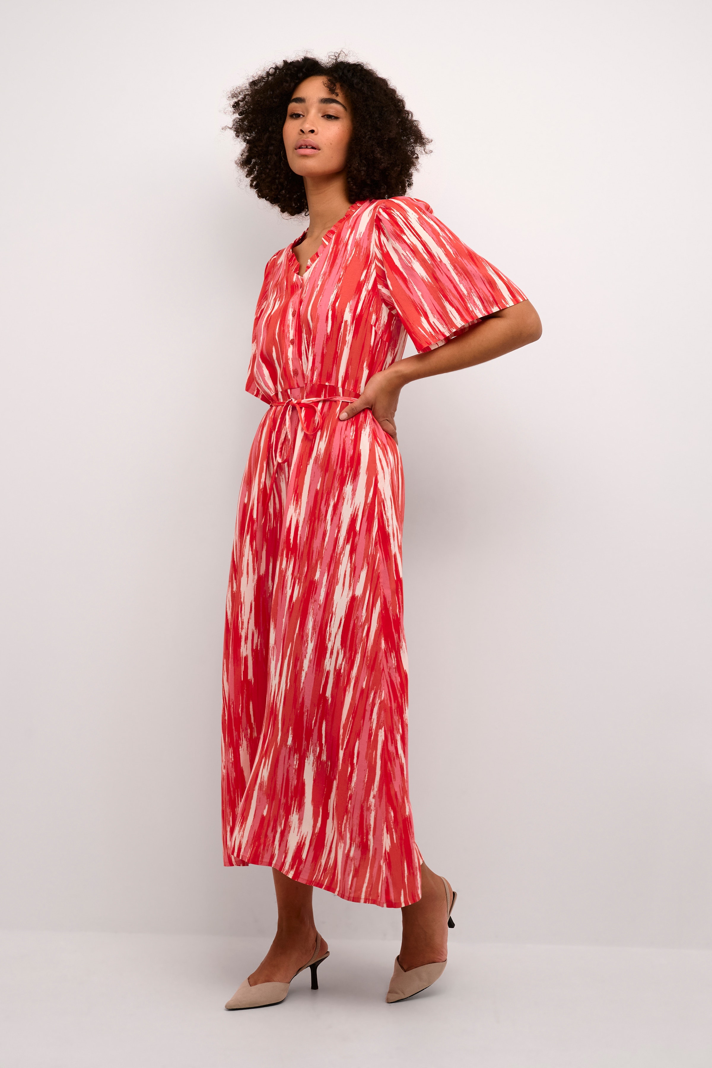 KAarina Kjole LOOKBOOK FRONT 10552340-106844