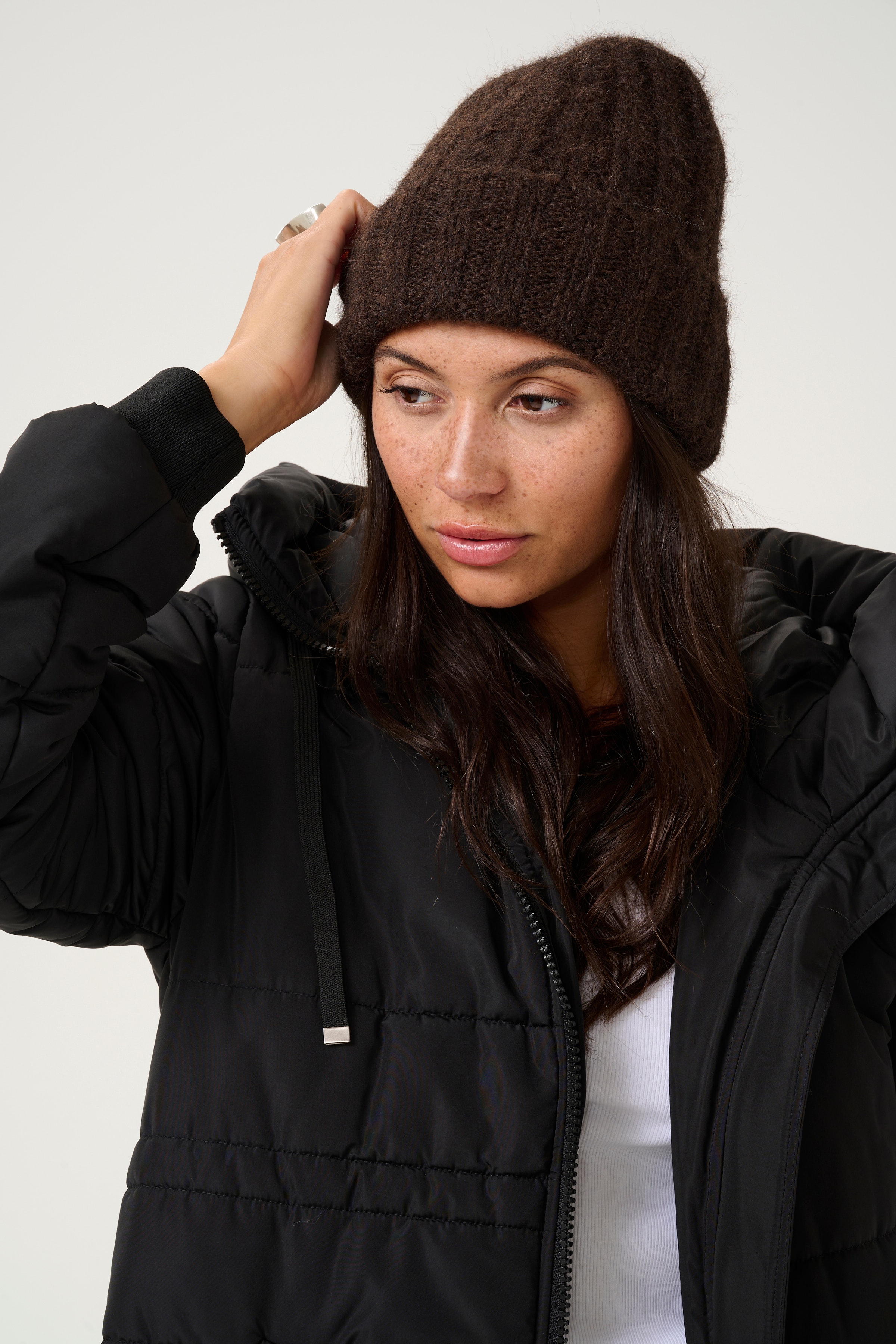 KAadena Hatt LOOKBOOK DETAIL 10509903-1912131