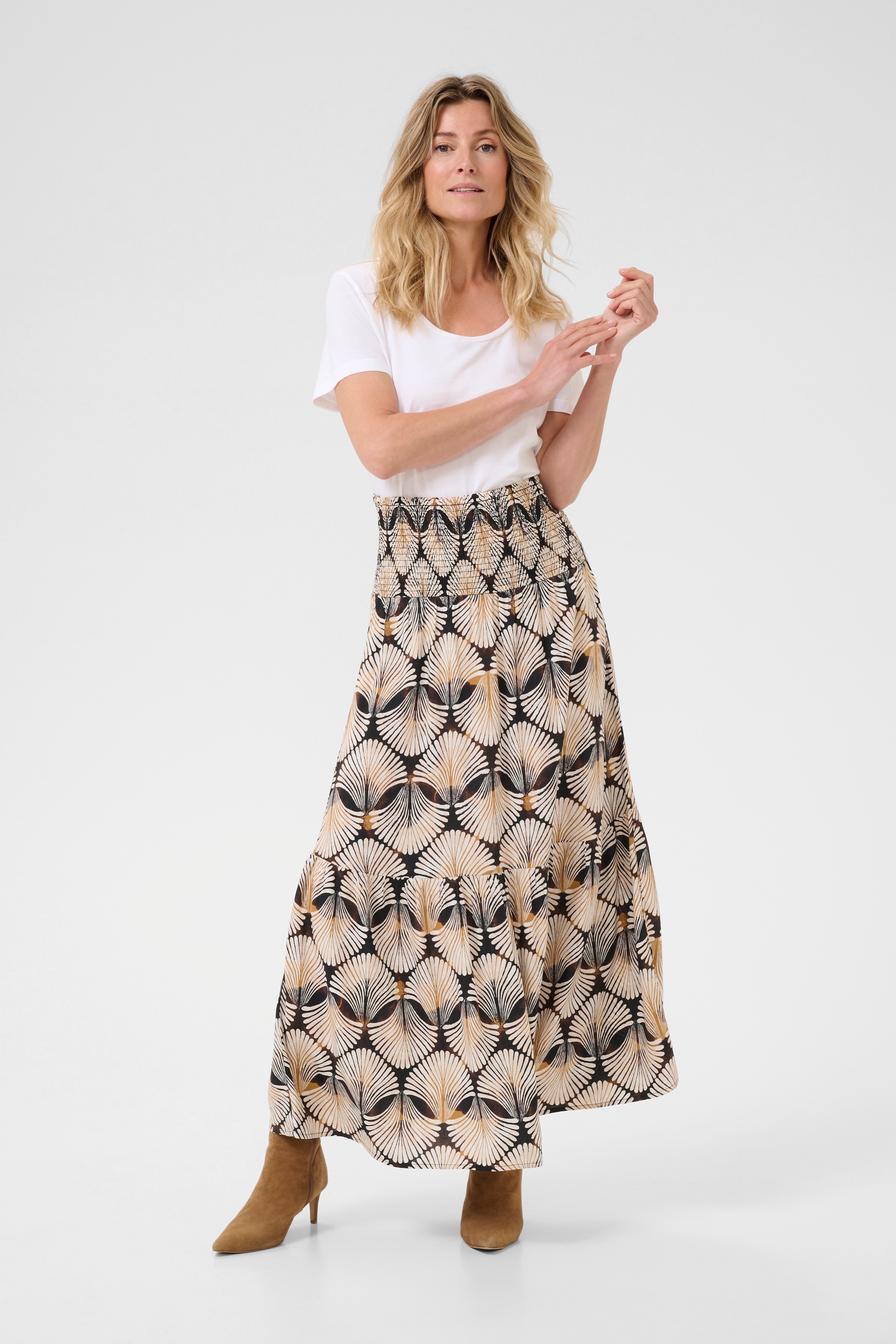 CRTiah Rok LOOKBOOK FRONT 10613886-107888