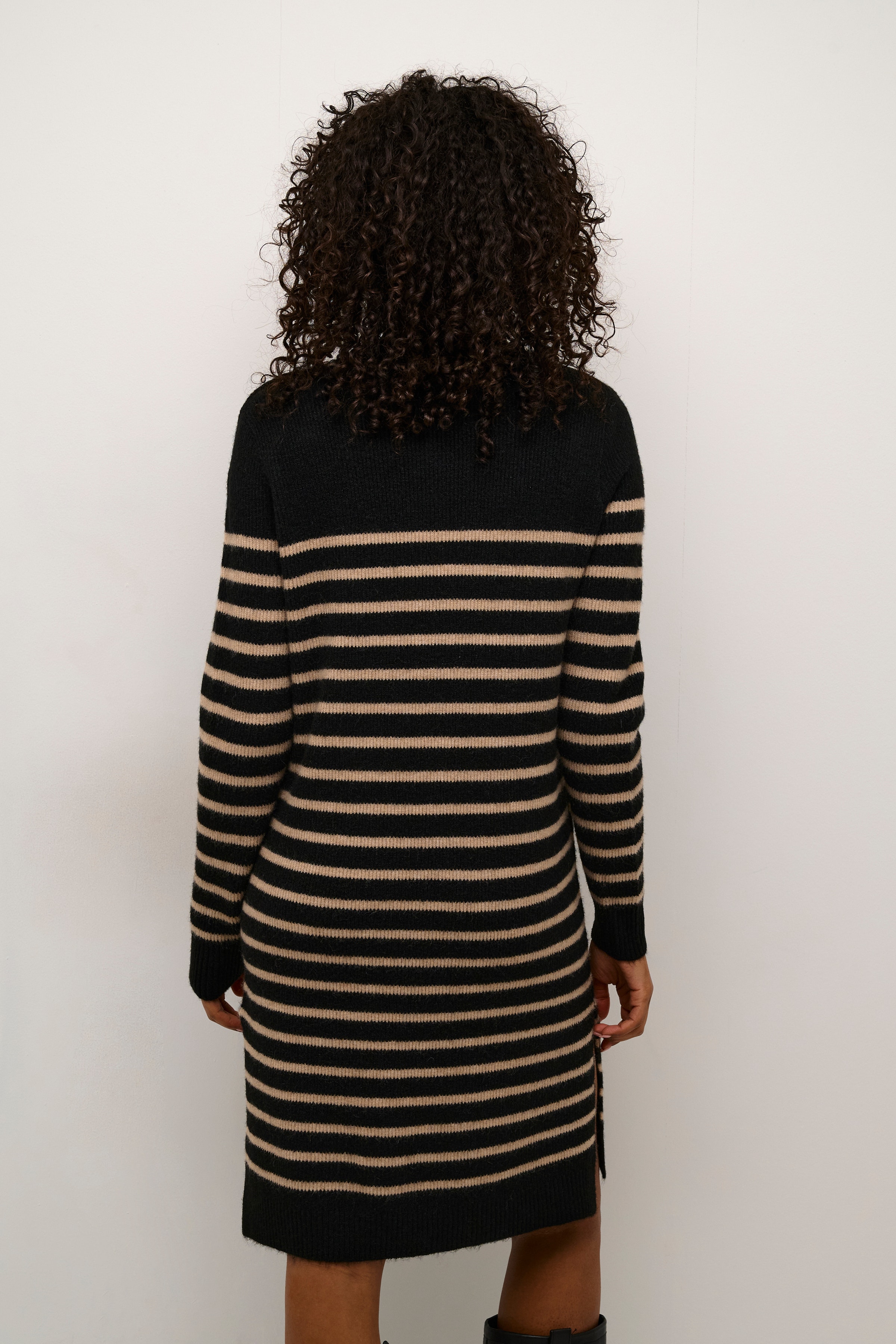 KAjuno Kjole LOOKBOOK BACK 10509380-106928