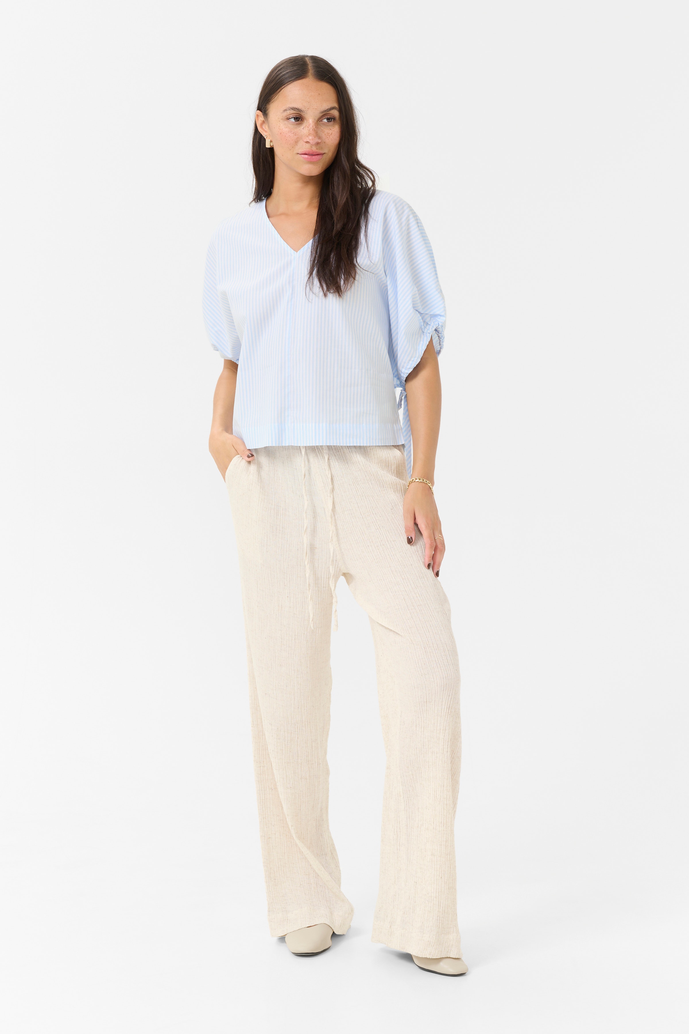 KAbeth Bluse LOOKBOOK FRONT 10509937-107434