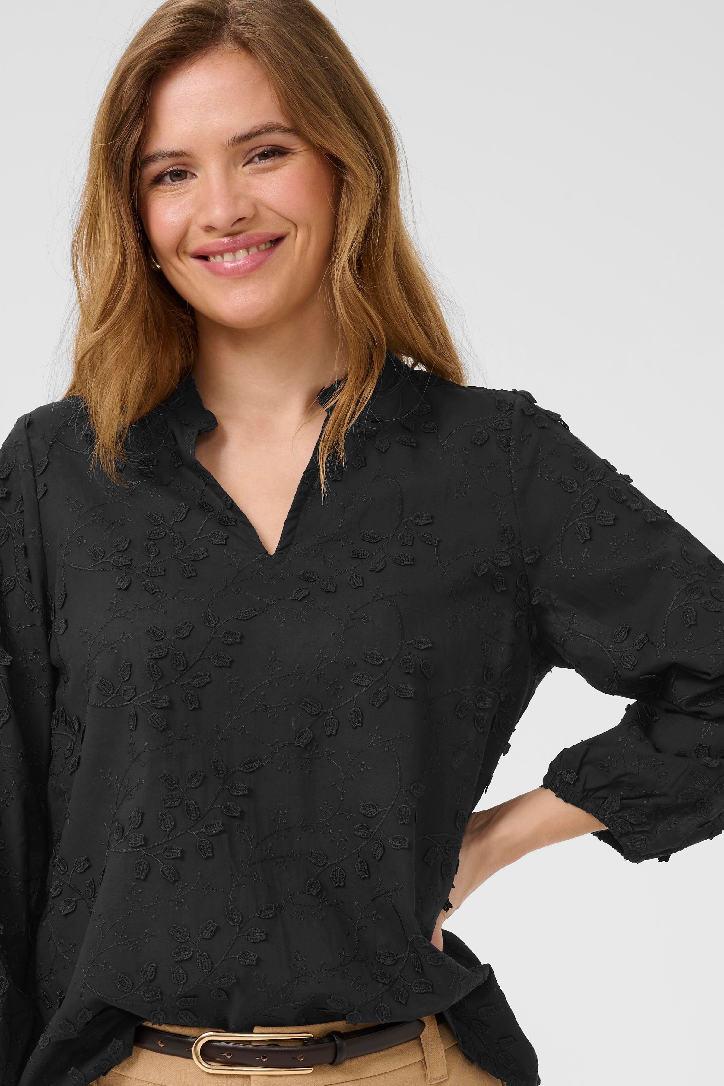CUnedia Bluse LOOKBOOK DETAIL 50112107-500012