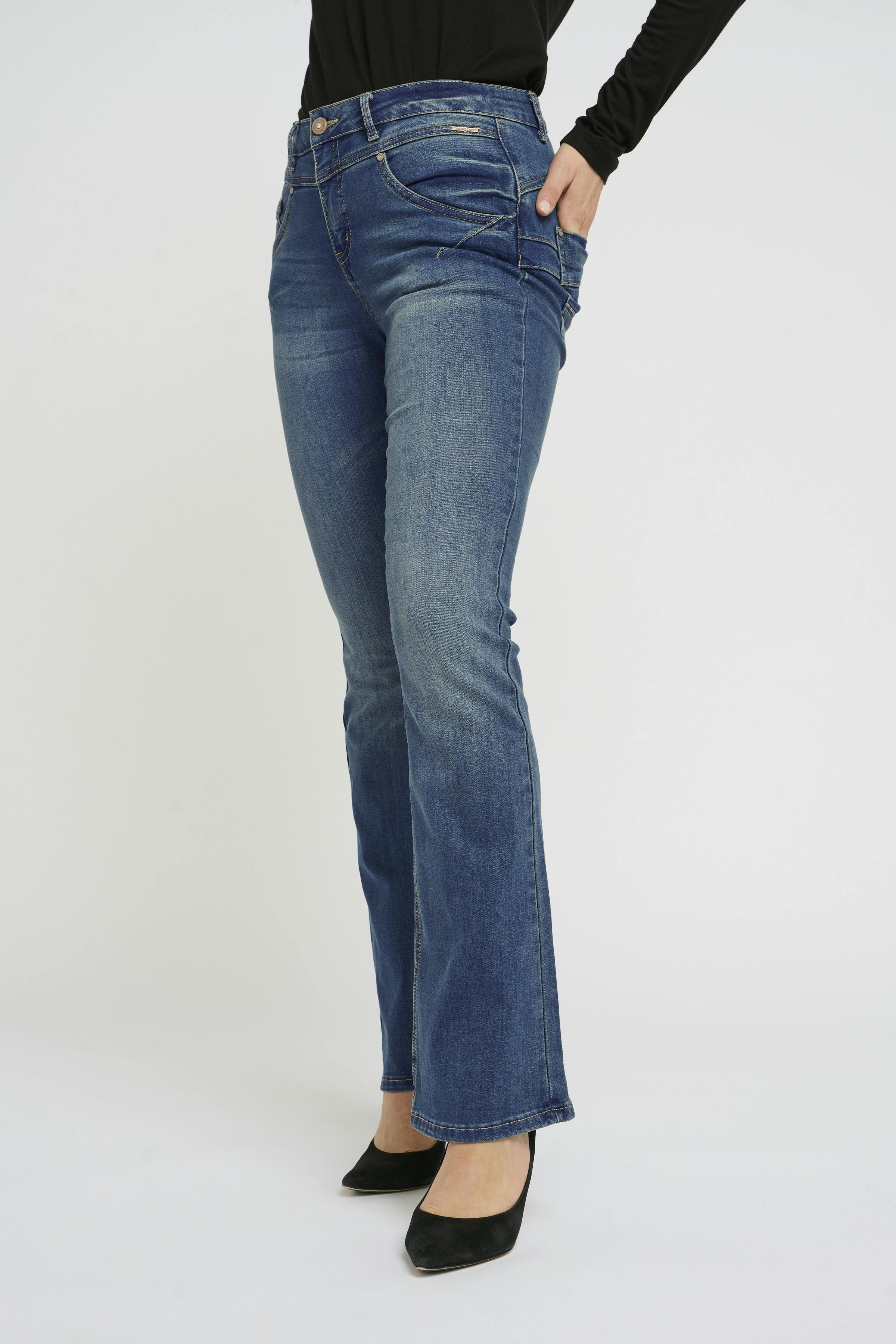 CRAmalie Jeans LOOKBOOK FRONT 10650697-100118