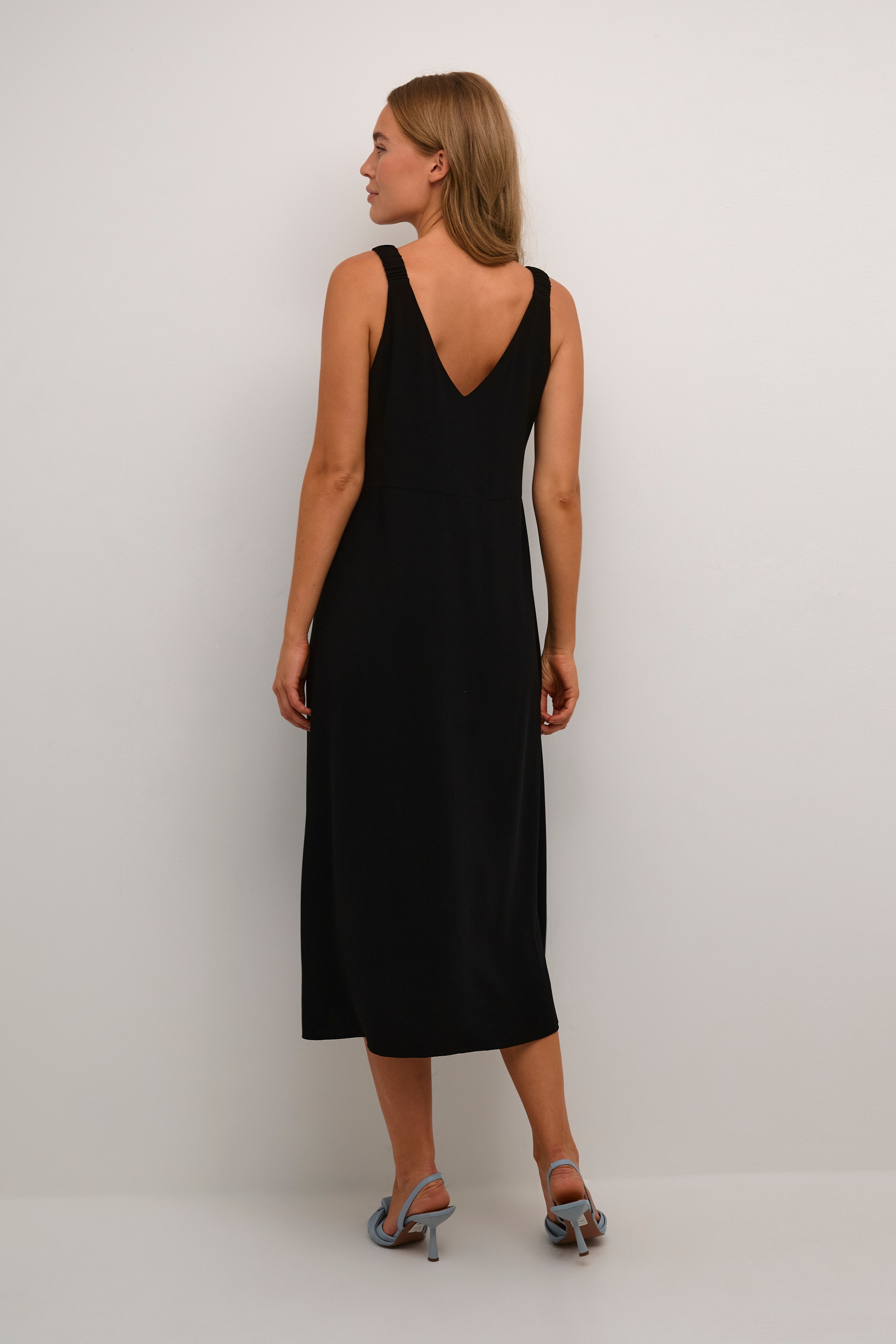 KAnora Kjole LOOKBOOK BACK 10508386-100121