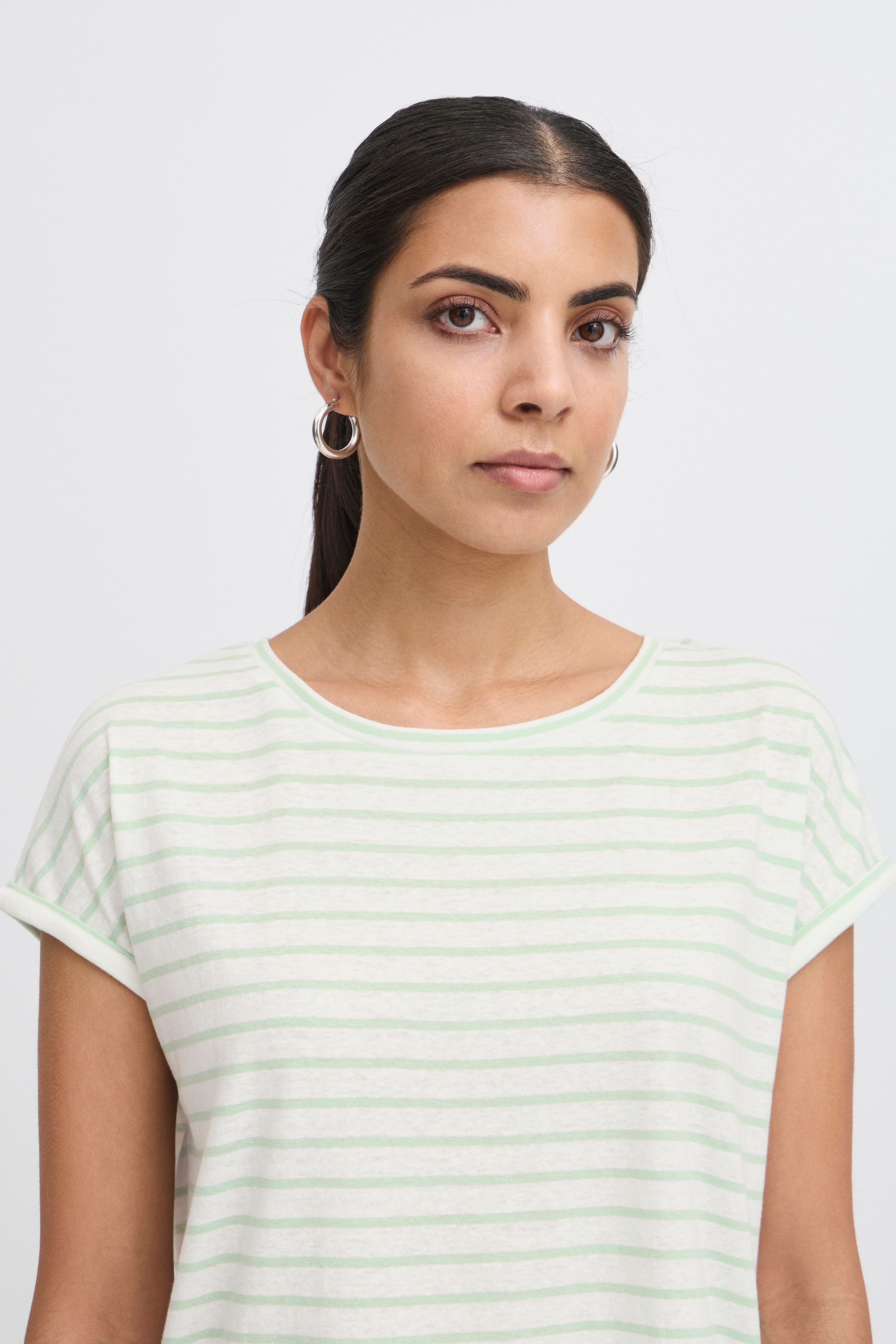 IHYULIETTA T-shirt LOOKBOOK DETAIL 20122855-204409