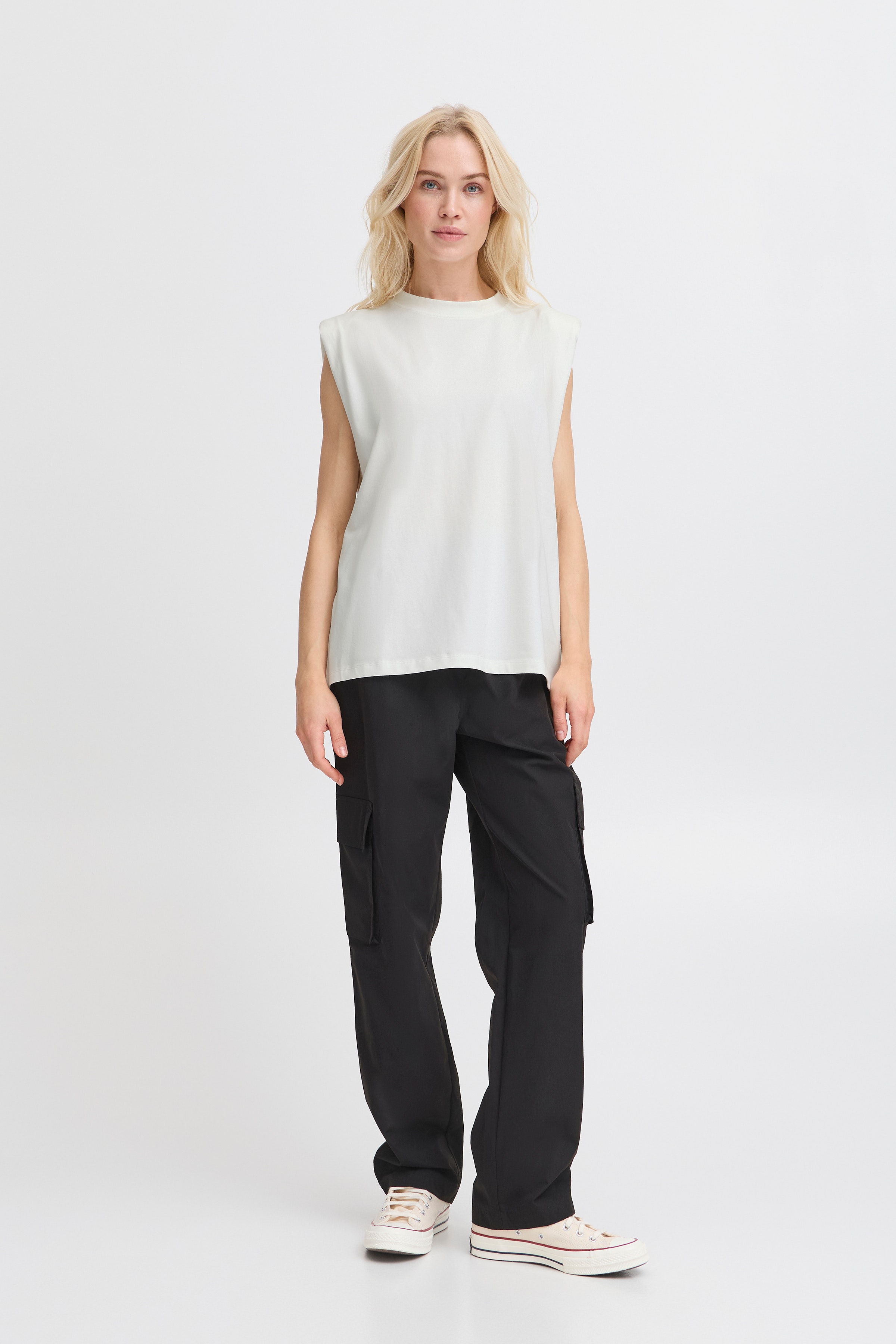 JCSIMONA T-shirt LOOKBOOK FRONT 22800920-114800