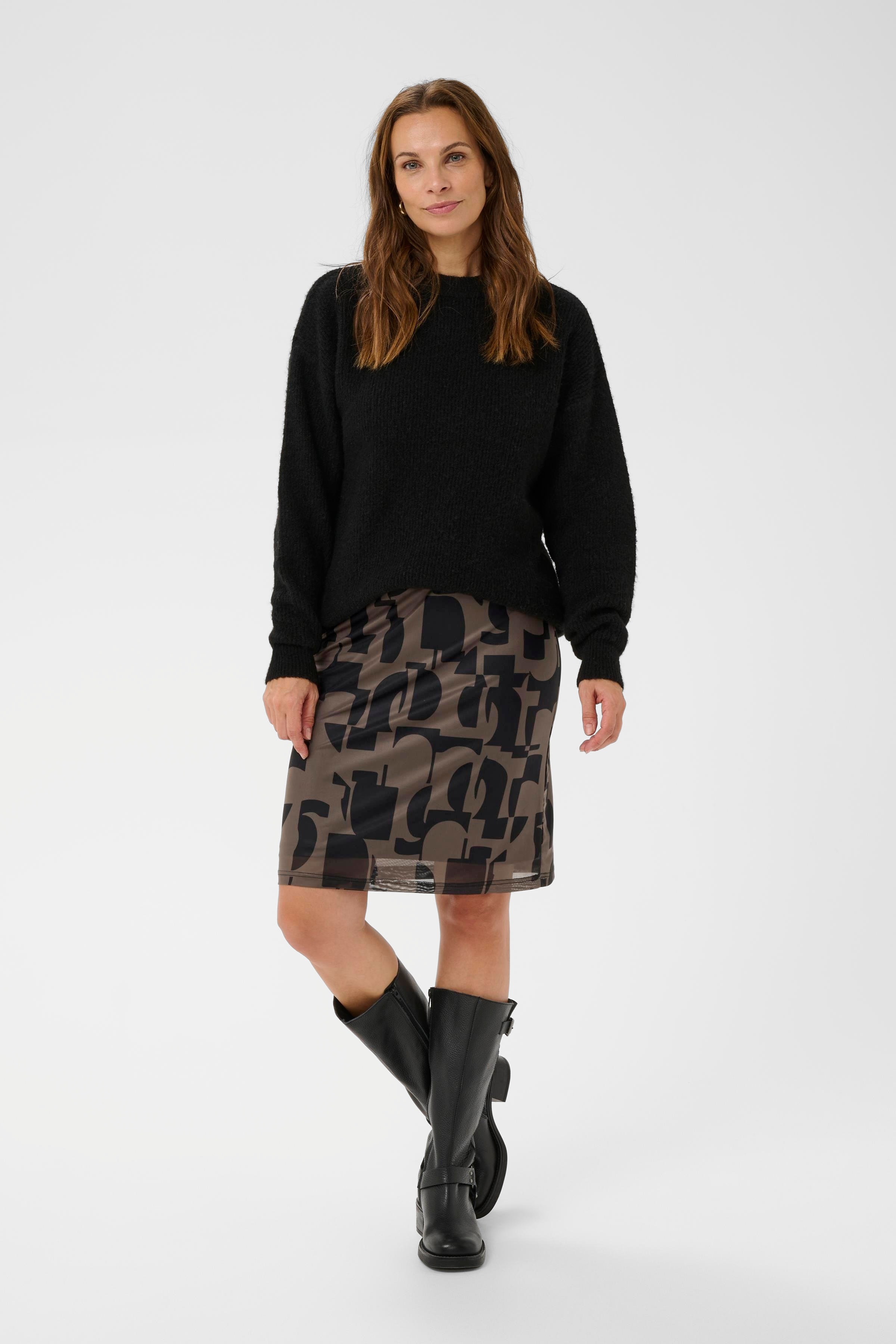 BPzia Skirt LOOKBOOK FRONT 40200065-108699