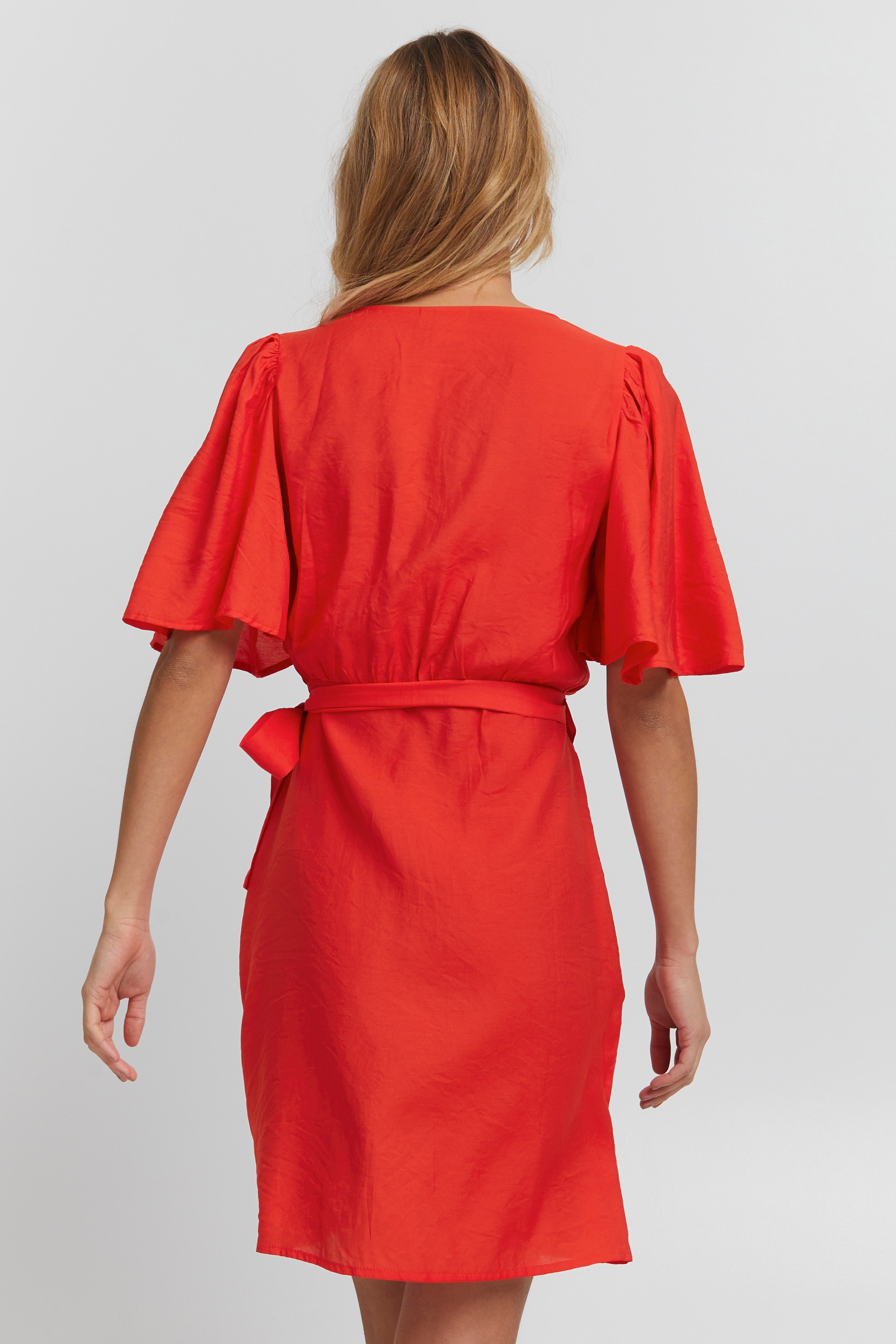 IXIRA Kjole LOOKBOOK BACK 20117760-171663
