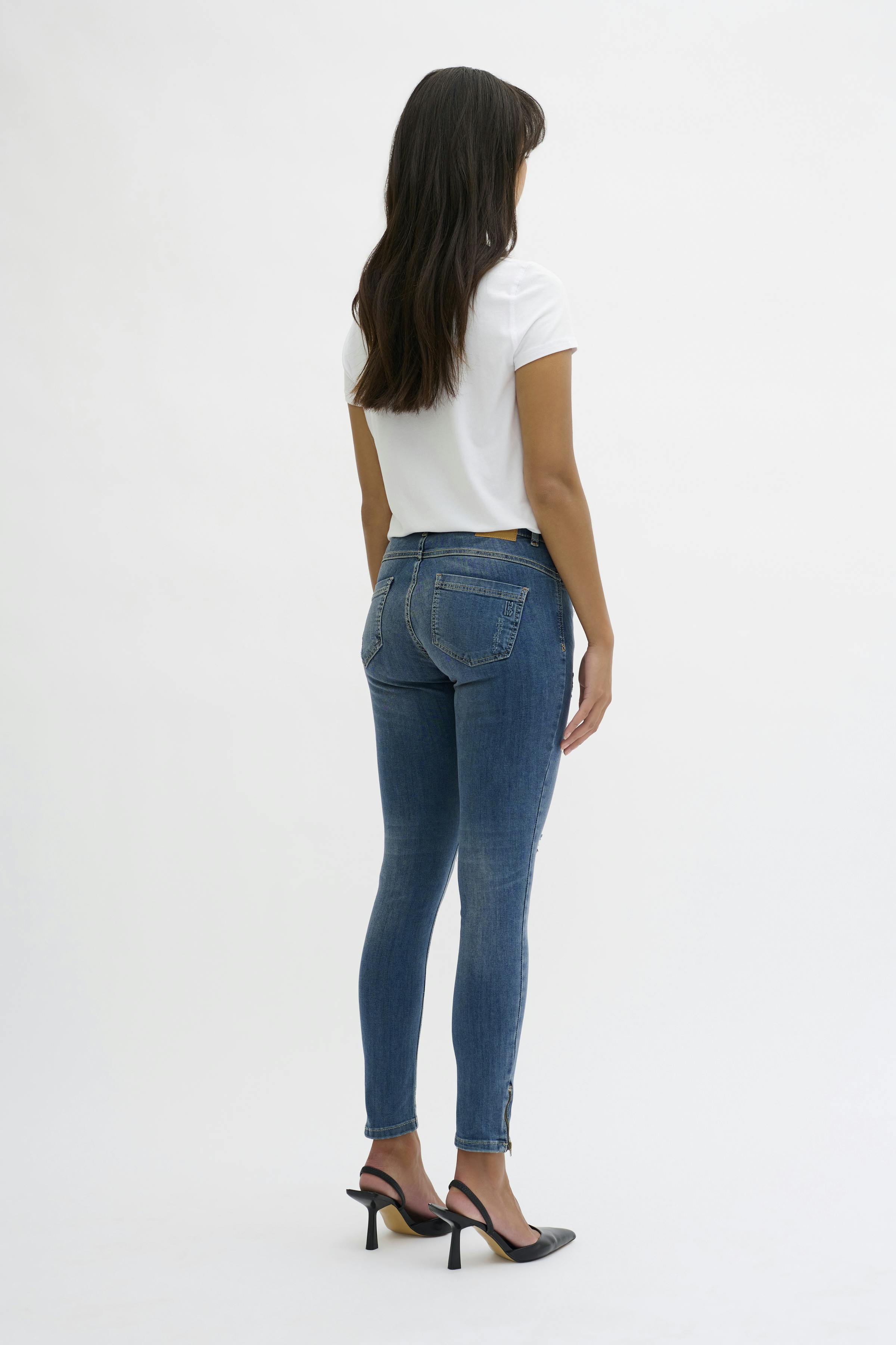 40 Jeans LOOKBOOK BACK 10703575-102232