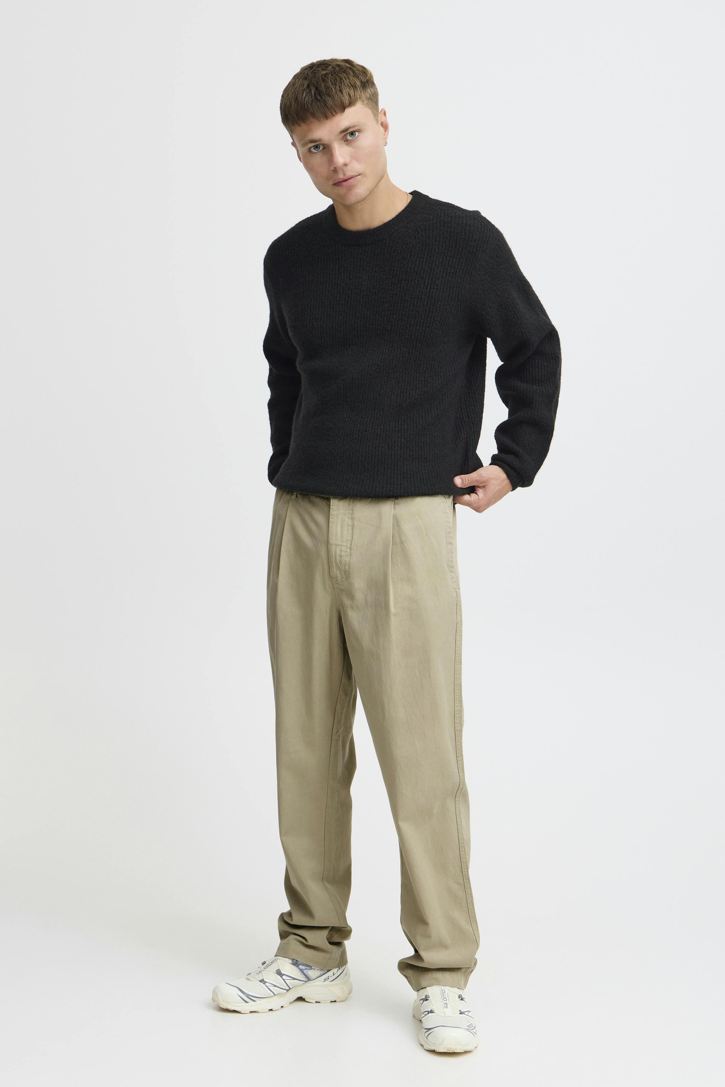 SDMOOSE Trousers LOOKBOOK FRONT 21108358-170610