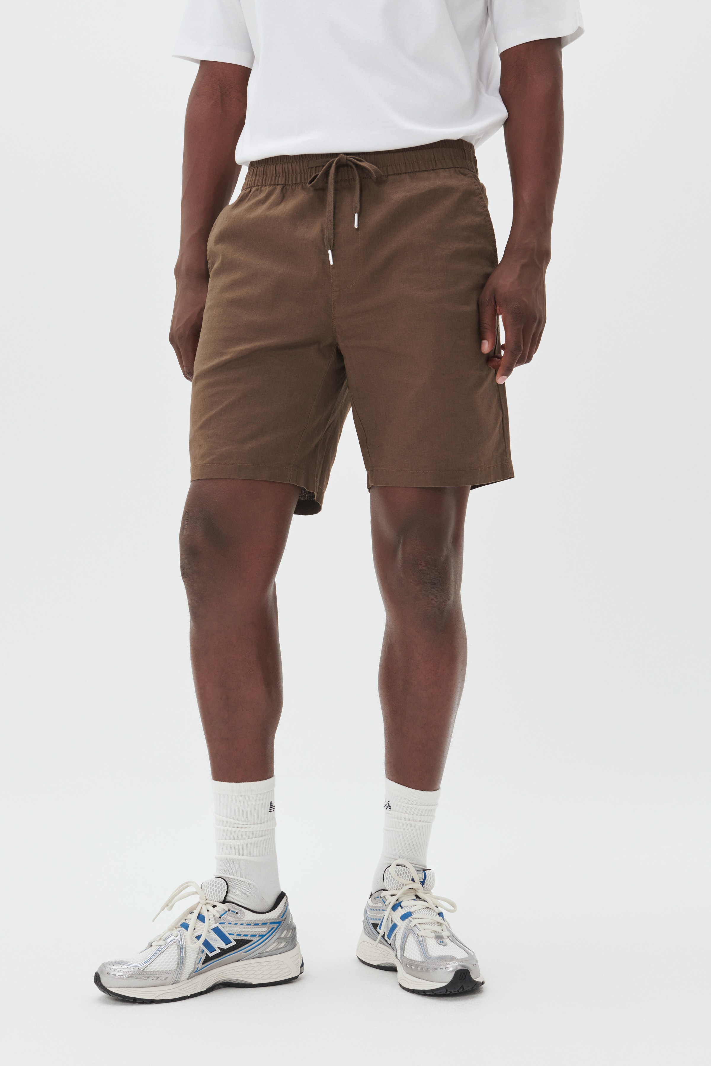 MAbarton linen shorts LOOKBOOK FRONT 30206032-190820