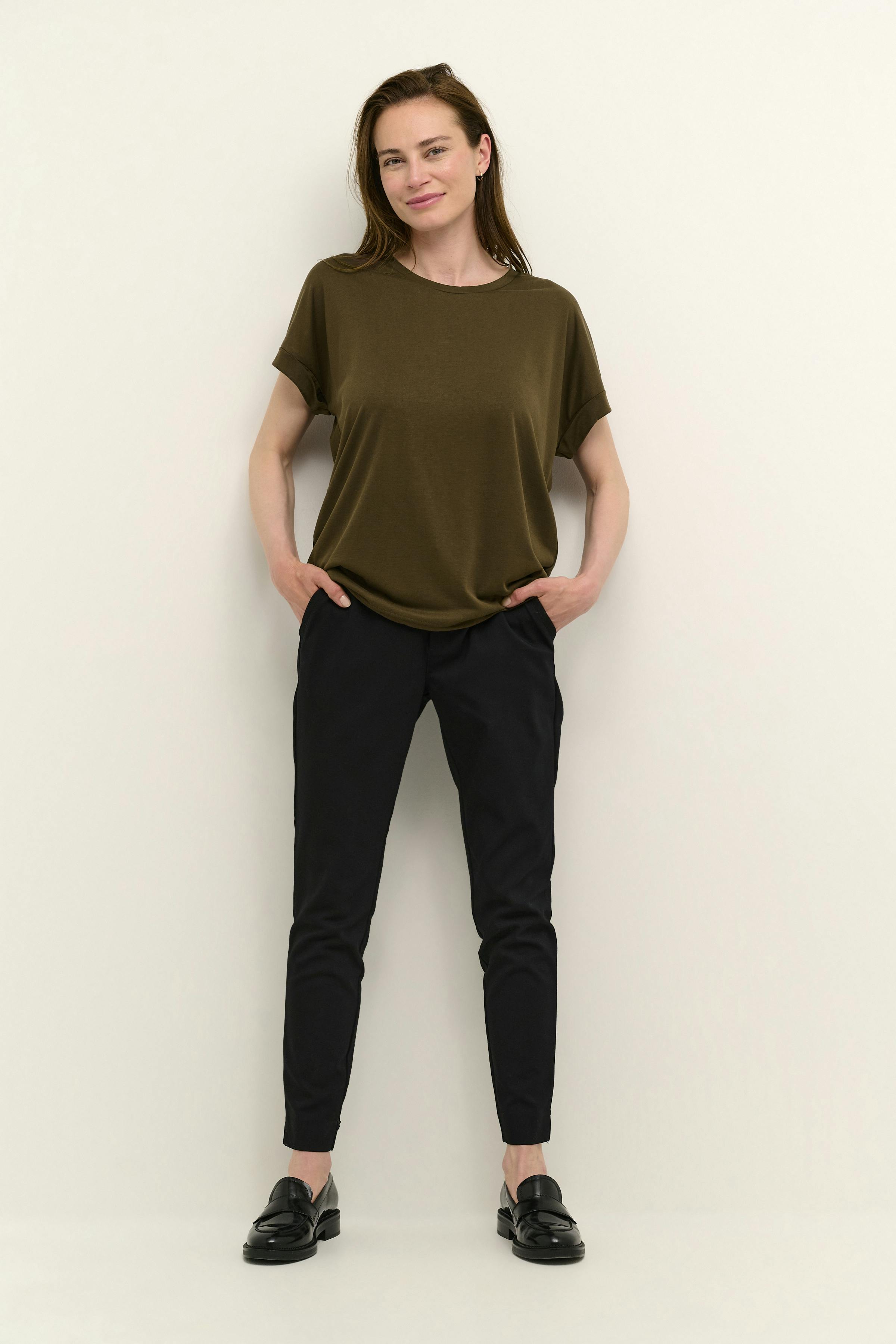 Kajsa T-shirt LOOKBOOK FRONT 50103468-190712