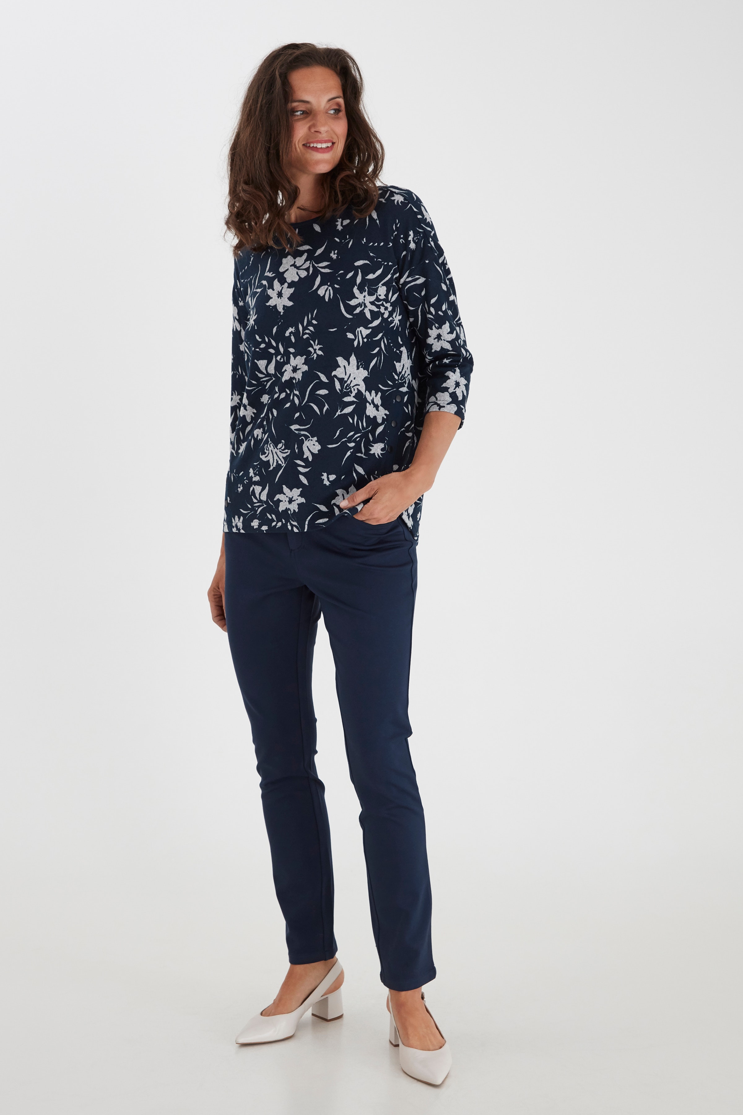 Casual pants LOOKBOOK FRONT 20608119-194010