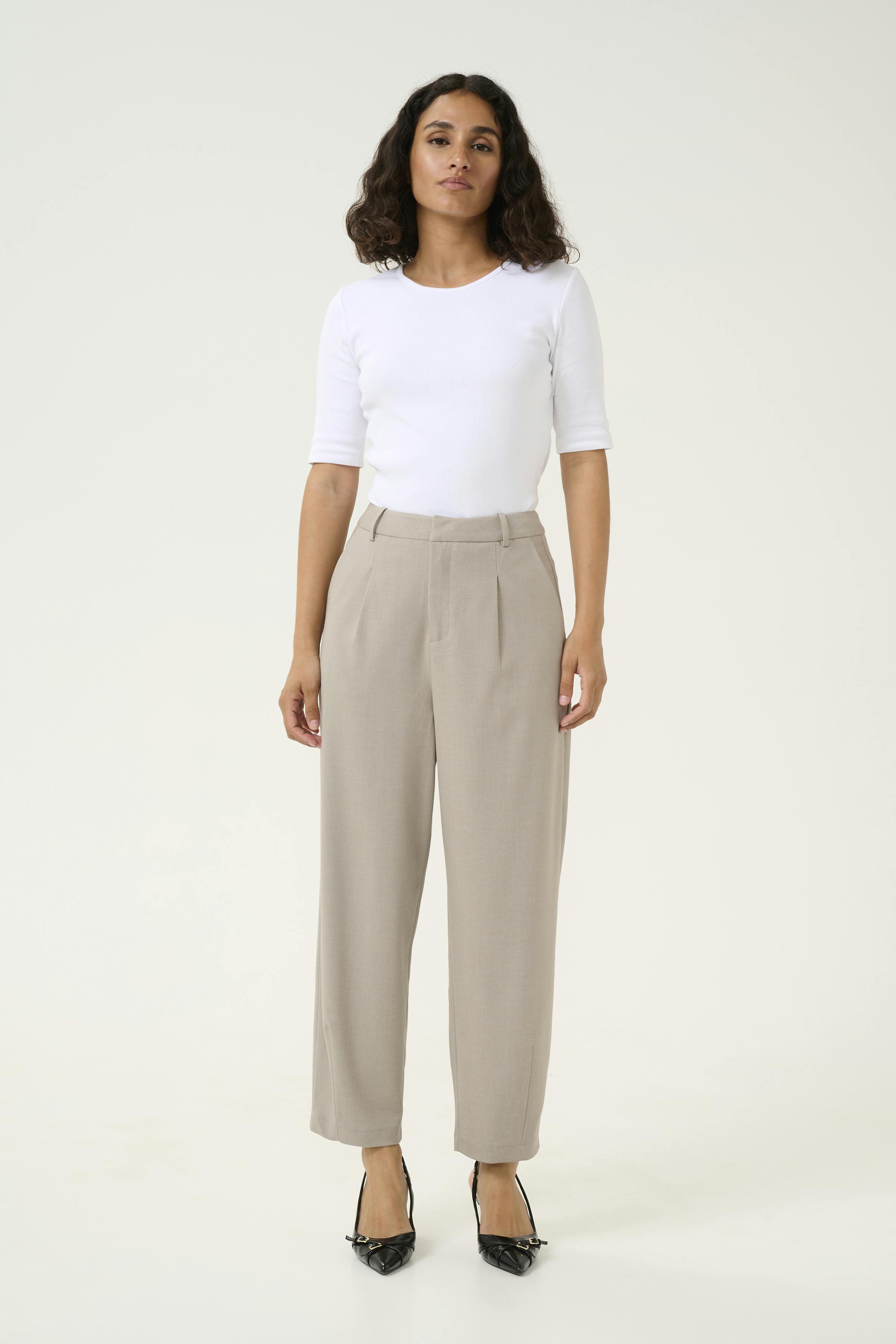 KAmerle Pantalon LOOKBOOK FRONT 10504769-1702051