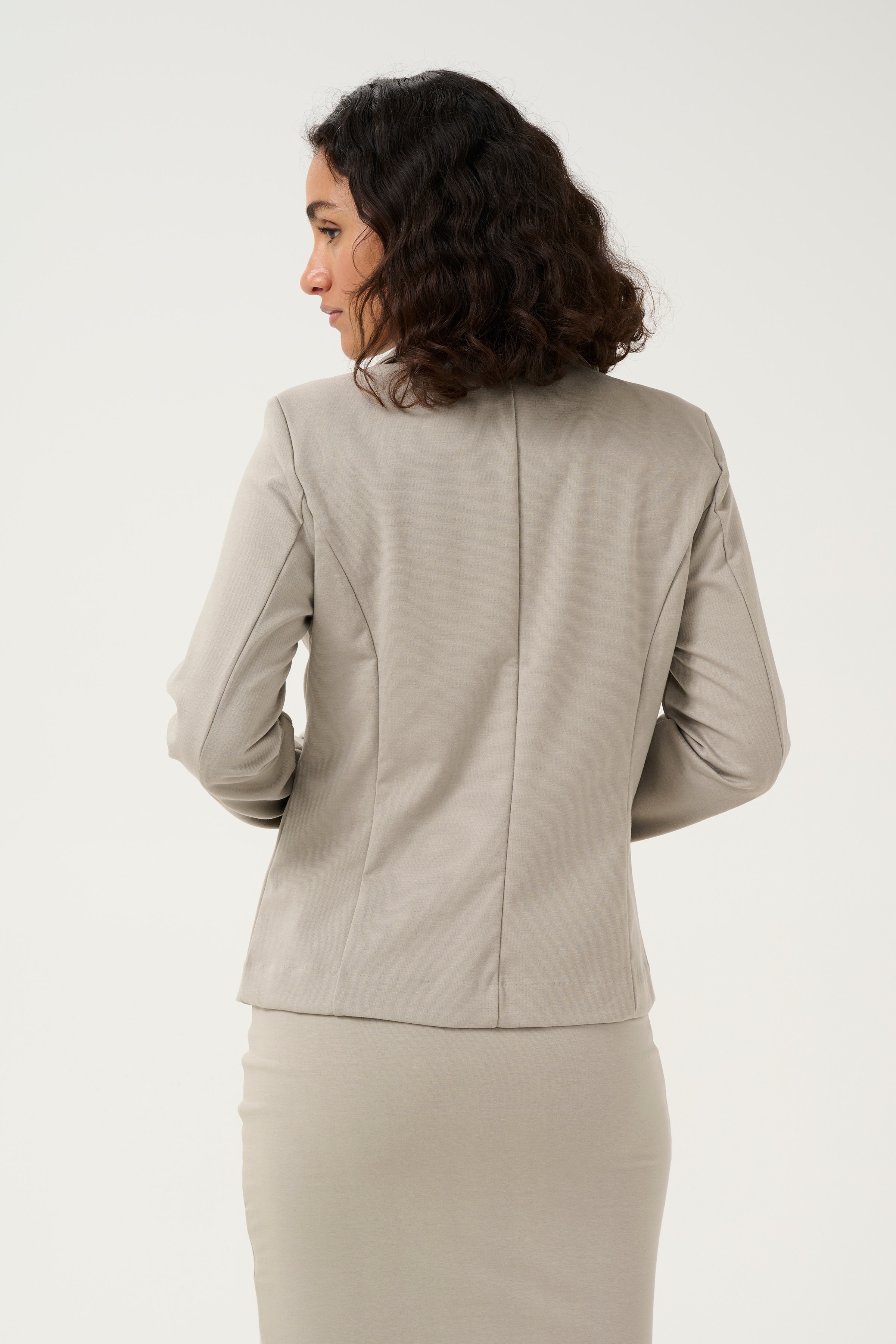 KAjenny Blazer LOOKBOOK BACK 10508488-170205