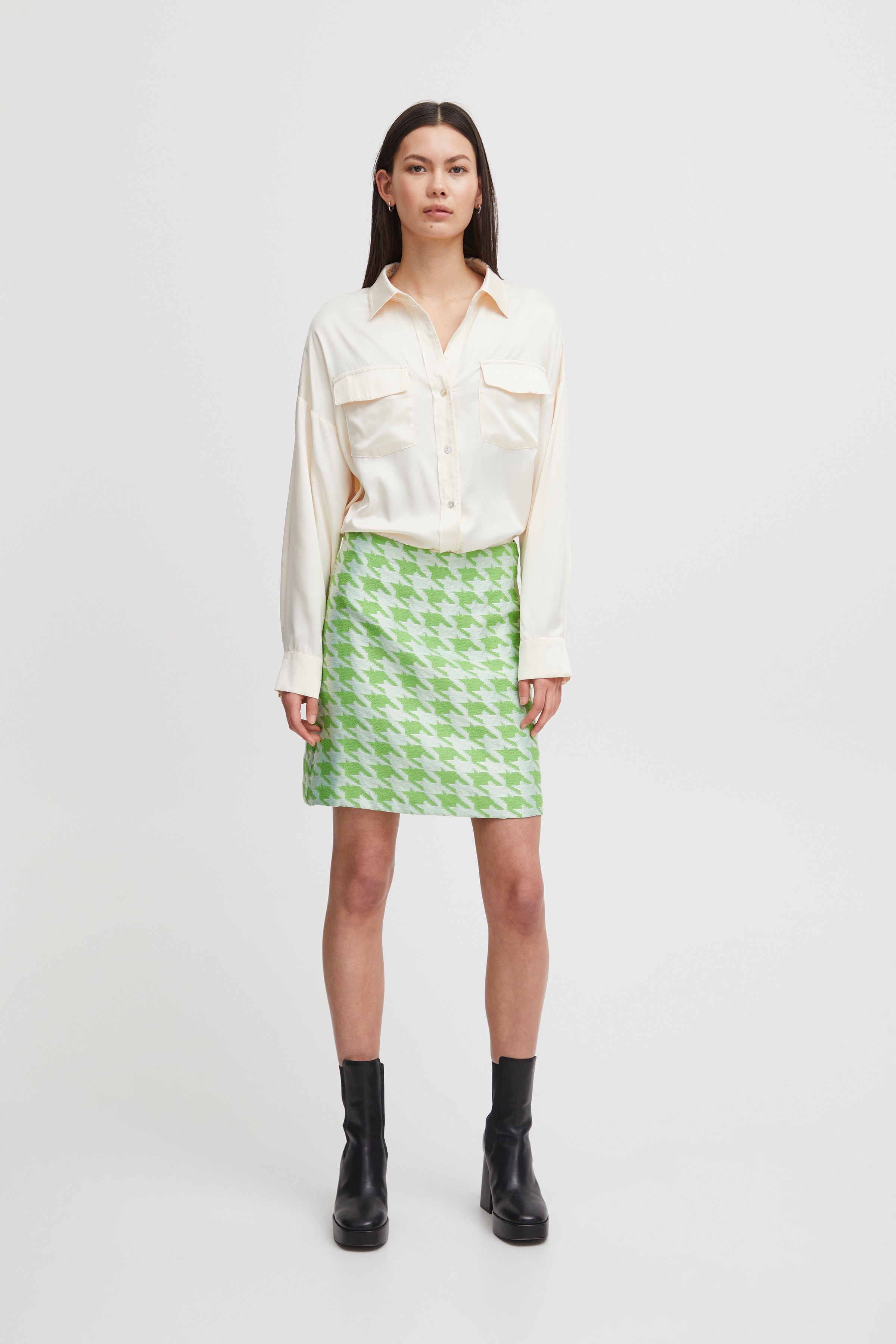 IXHANNE Skjørt LOOKBOOK FRONT 20120370-202736