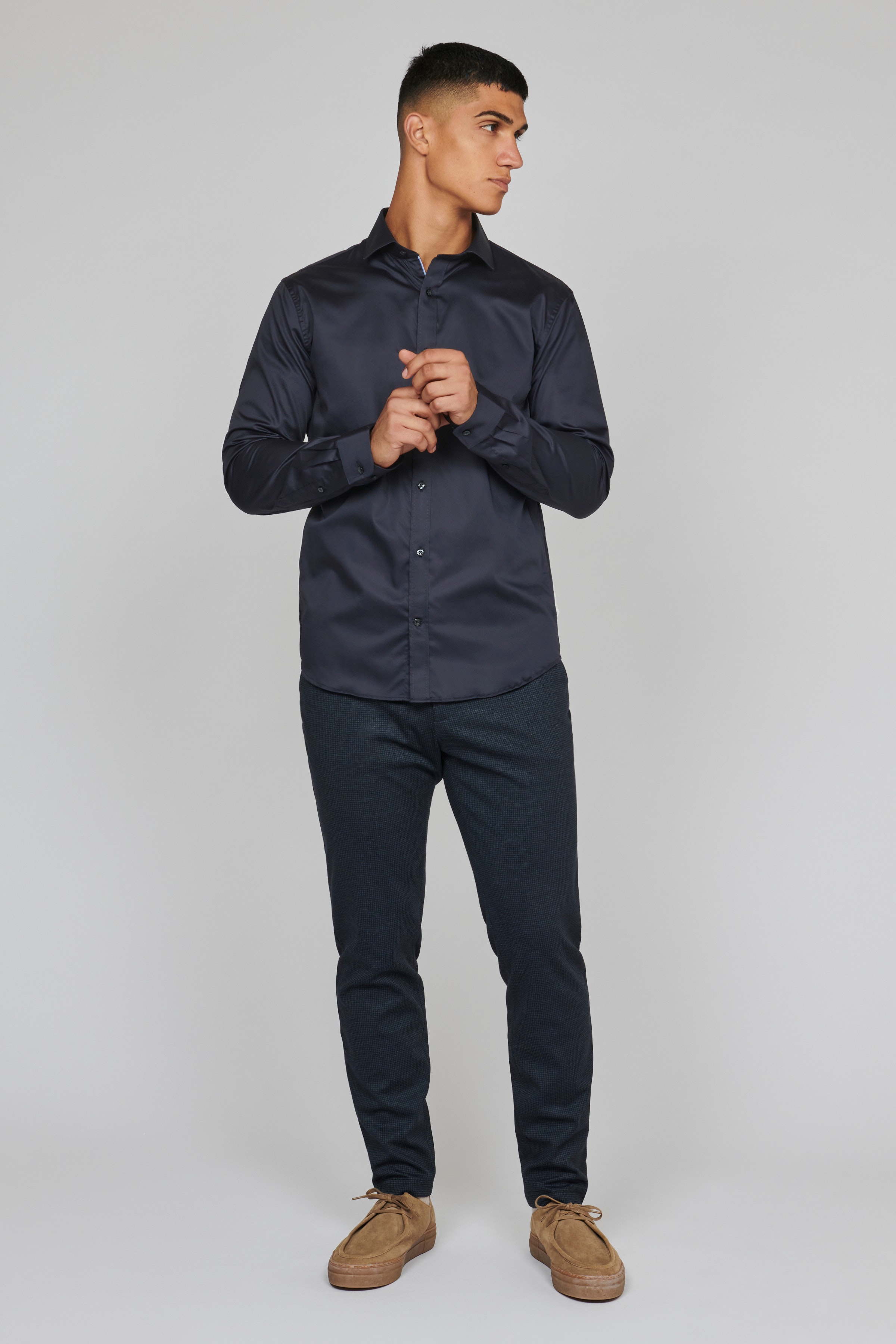 MAtrostol Shirt LOOKBOOK FRONT 30206478-194011